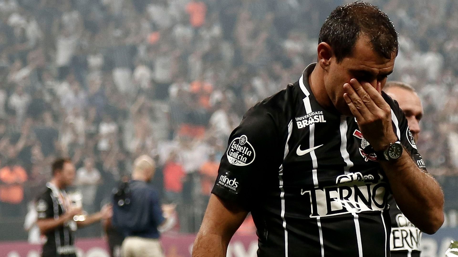 Fabio Carille festa campeao Corinthians Fluminense Brasileirao Serie A 15112017