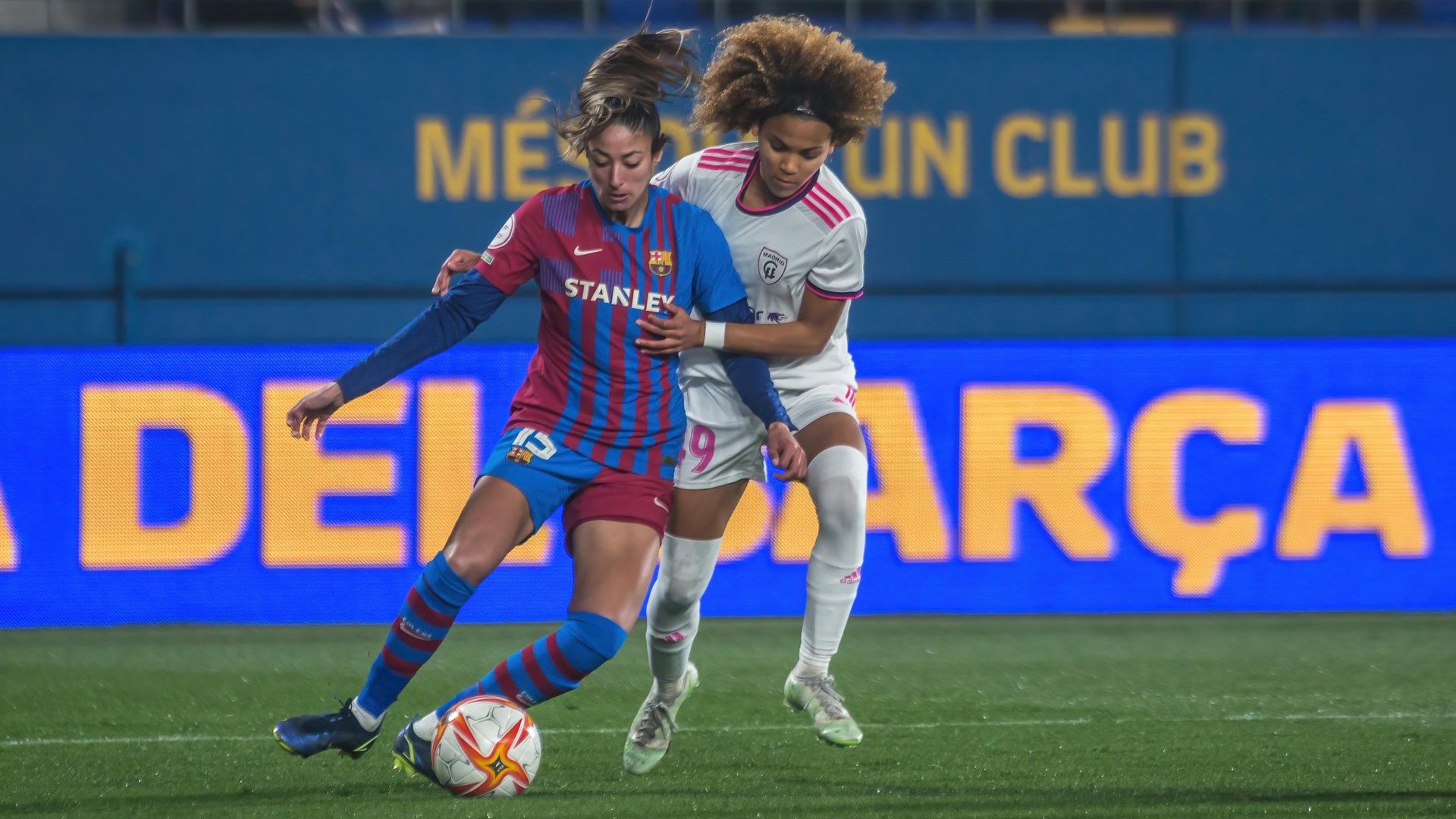 Leila Ouahabi Vicky Lopez Barcelona Madrid CFF Women 2021-22