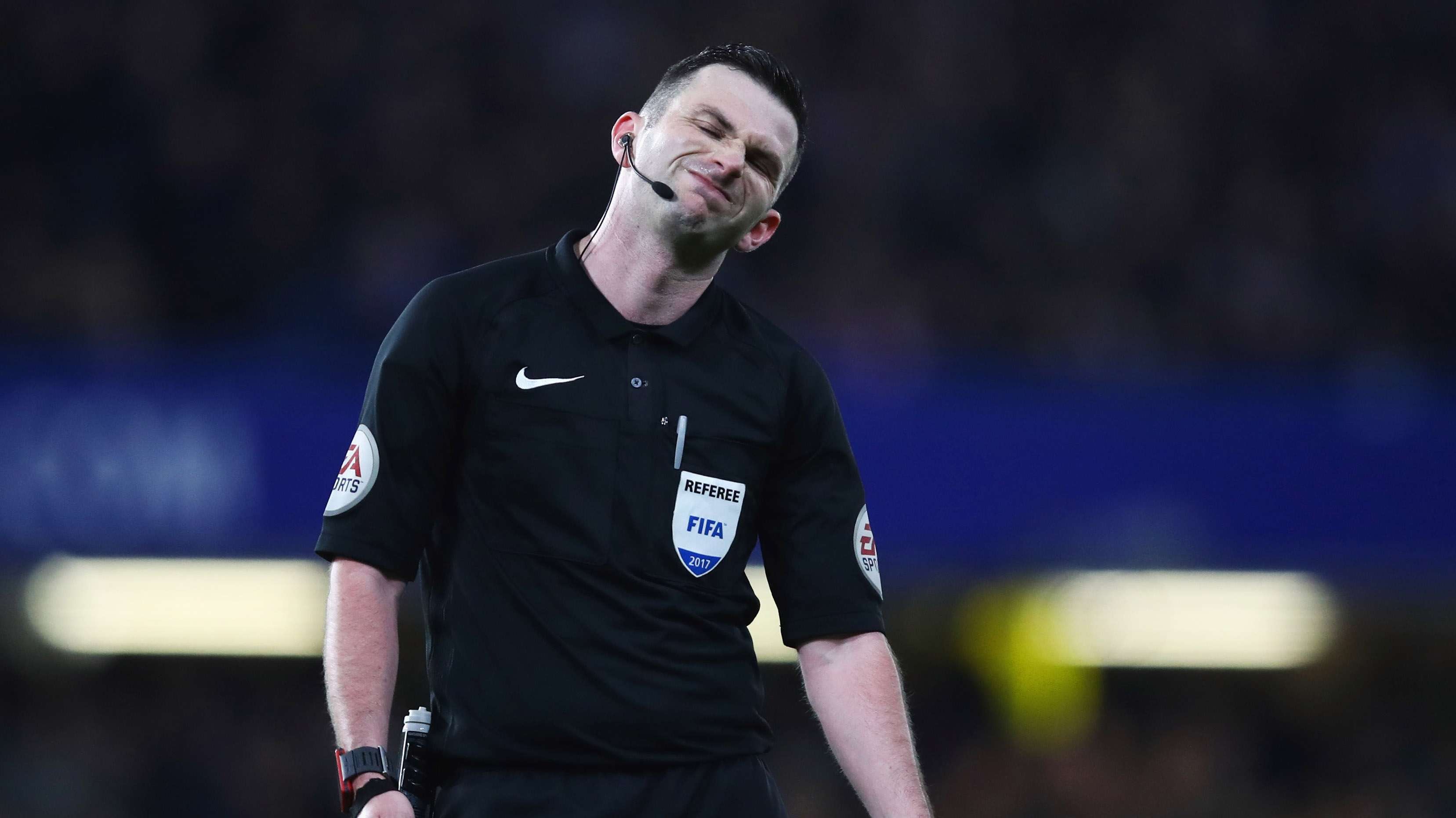 Michael Oliver Chelsea Manchester United FA Cup