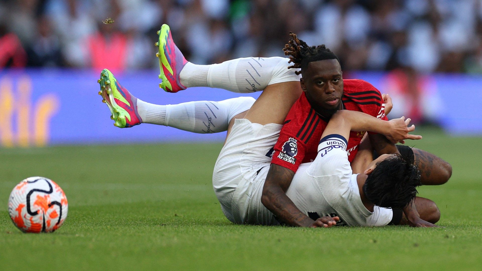 Aaron Wan-Bissaka Man Utd 2023-24