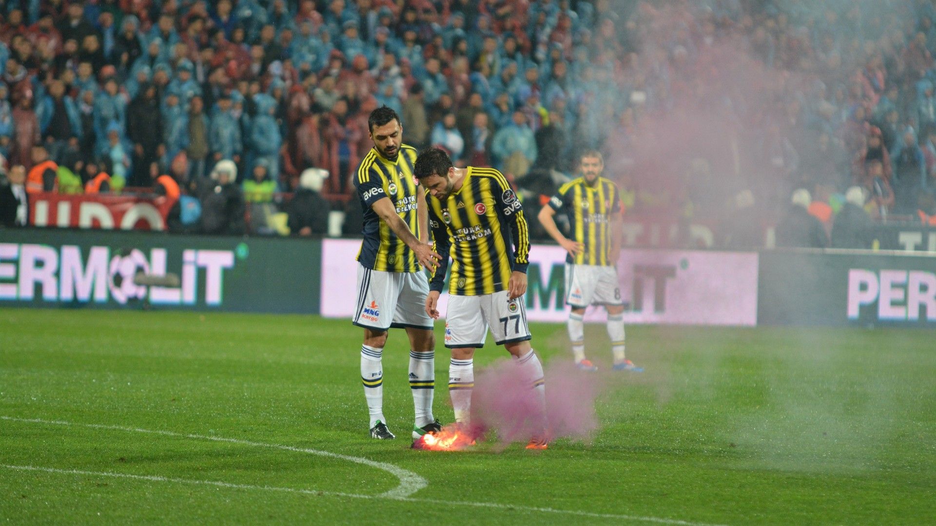 Gokhan Gonul Bekir Irtegun Trabzonspor Fenerbahce 03102014