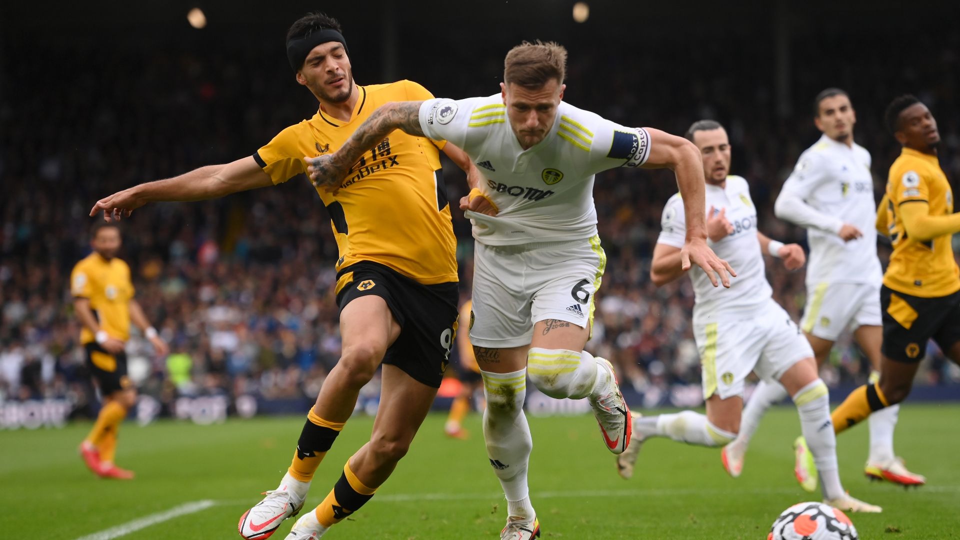 Raúl Jiménez Wolves - Leeds