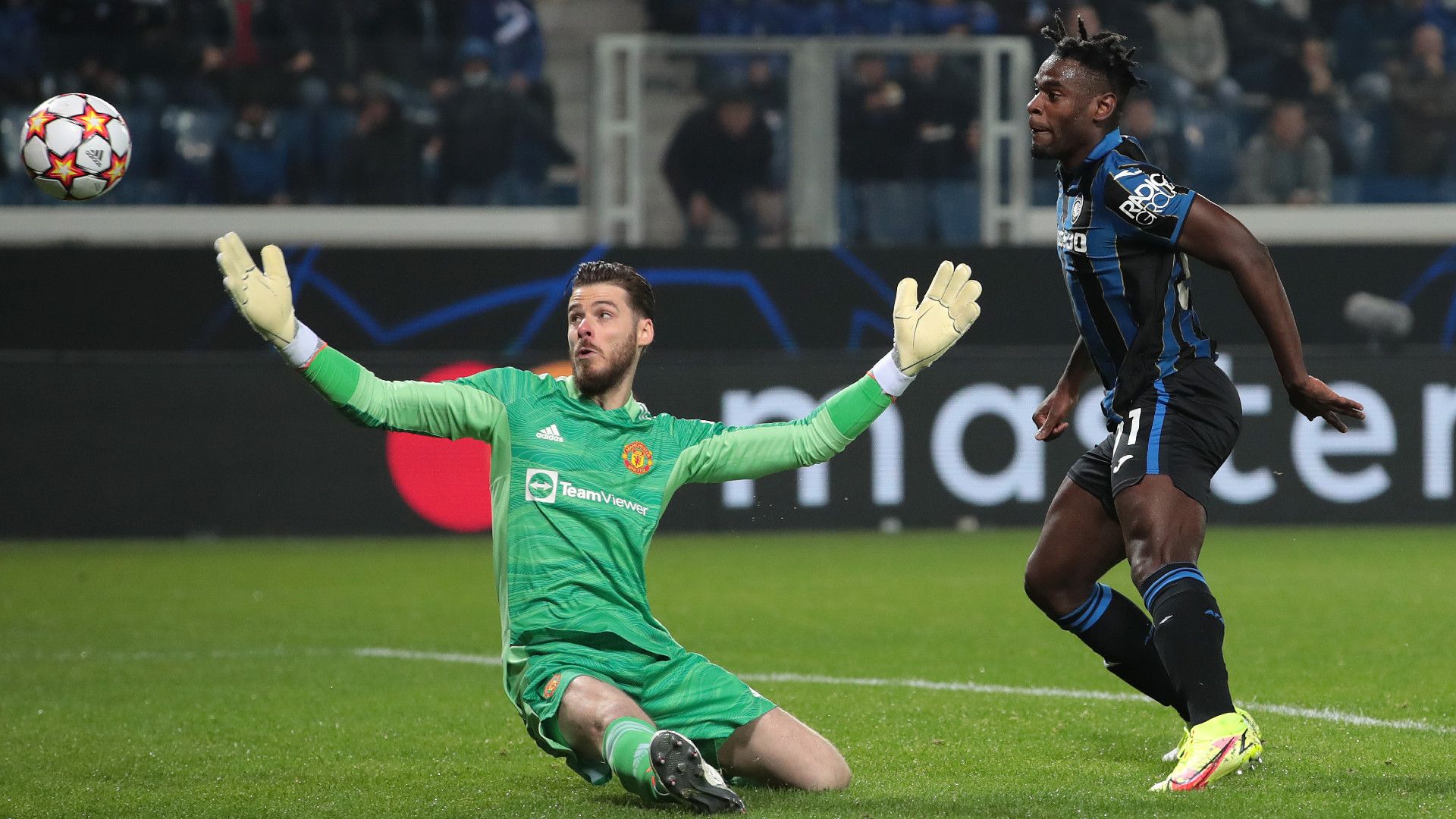 Duvan Zapata David De Gea Atalanta Manchester United Champions League