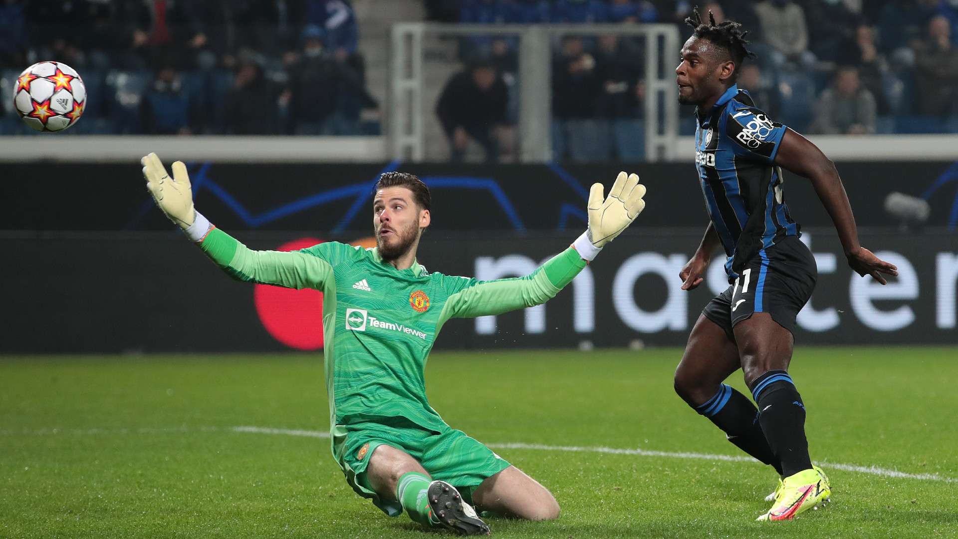 Duvan Zapata David De Gea Atalanta Manchester United Champions League