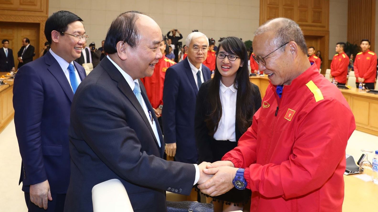 Thủ tướng Nguyễn Xuân Phúc gặp mặt và khen thưởng ĐTQG Việt Nam
