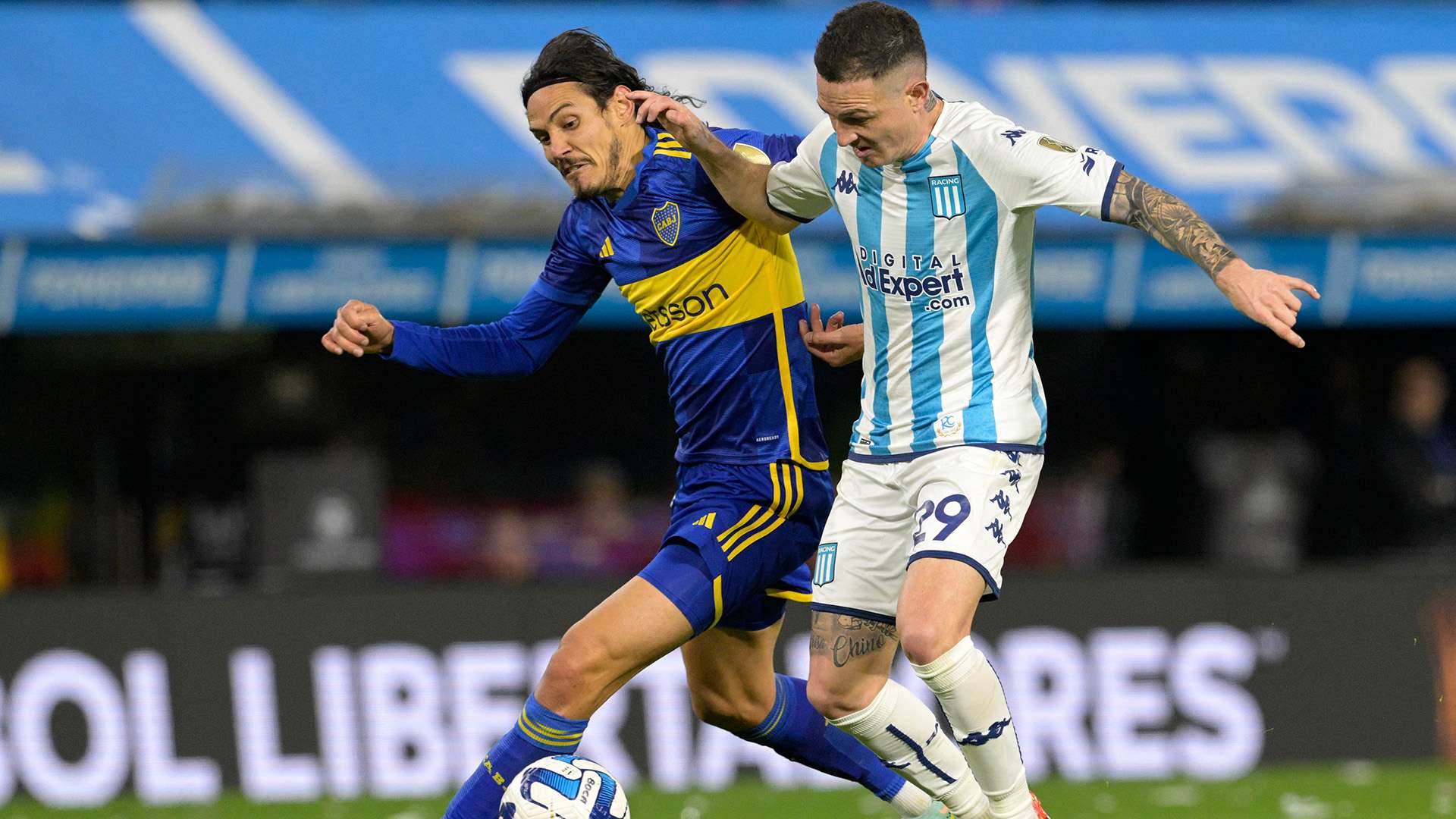 Edinson Cavani, Anibal Moreno