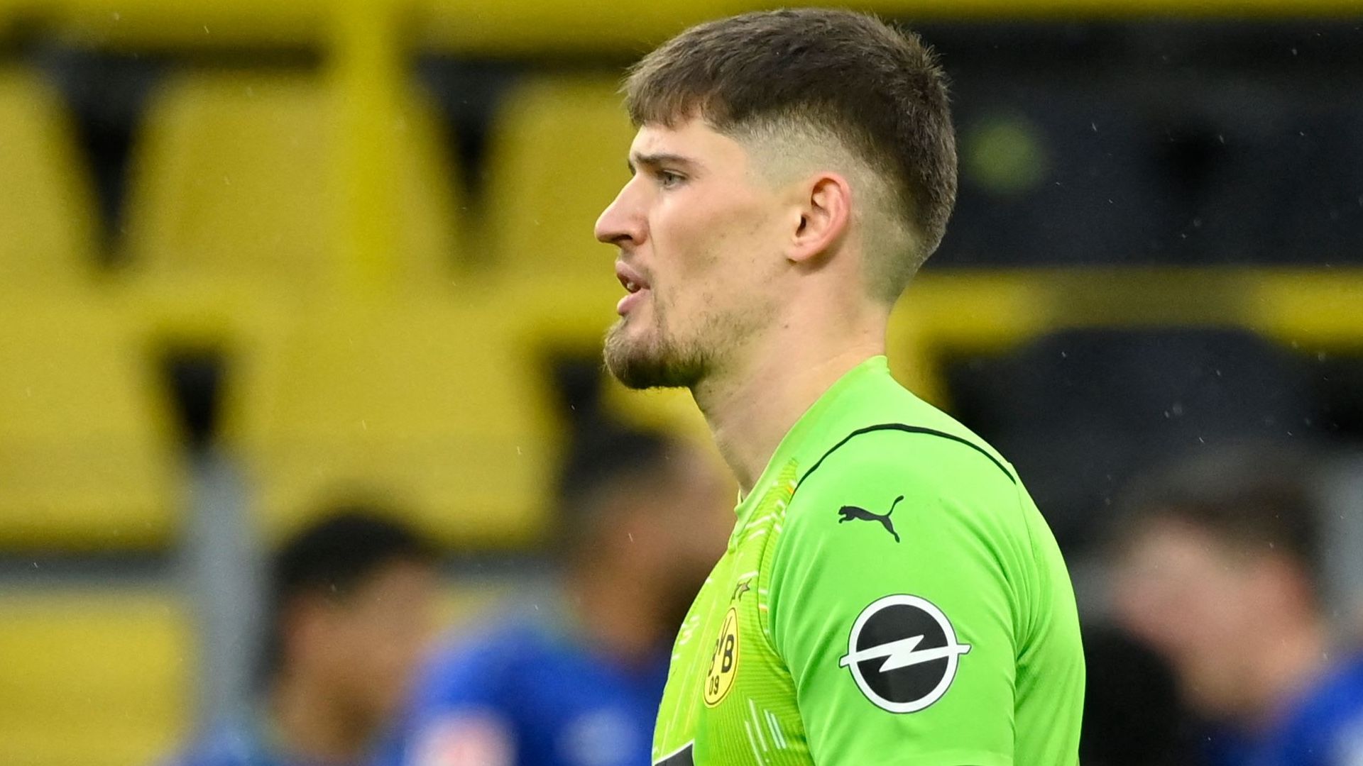 Gregor Kobel Borussia Dortmund Bayer Leverkusen 2022