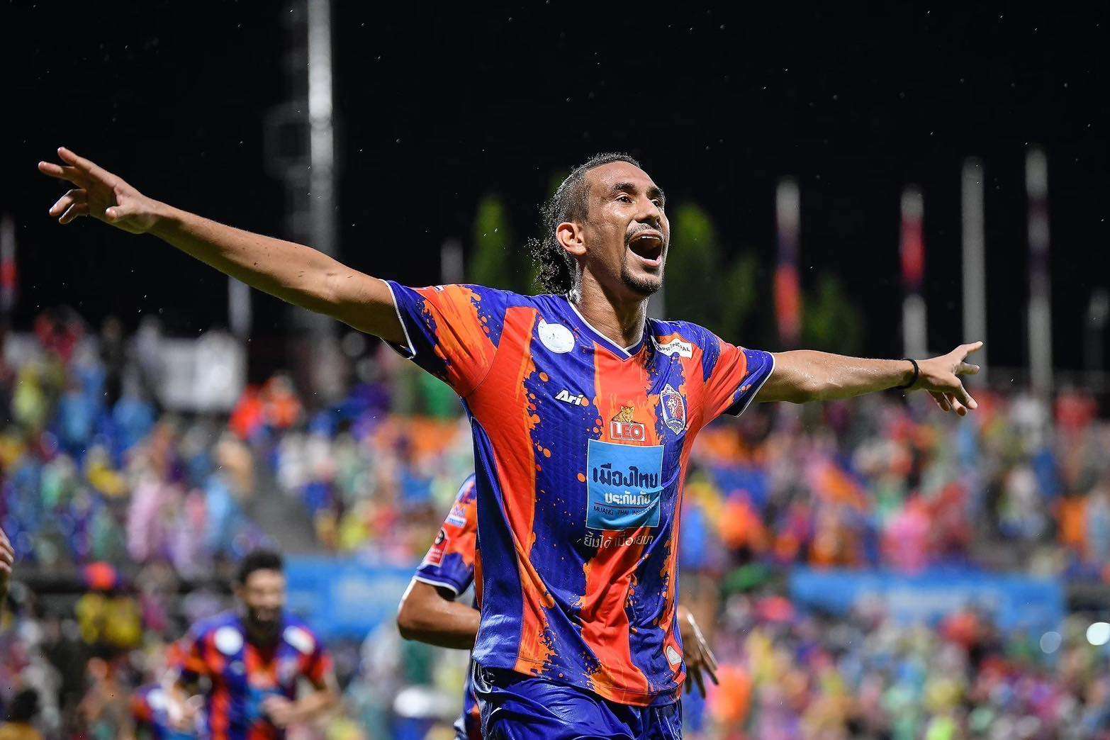 แฮมิลตัน โซอาเรส