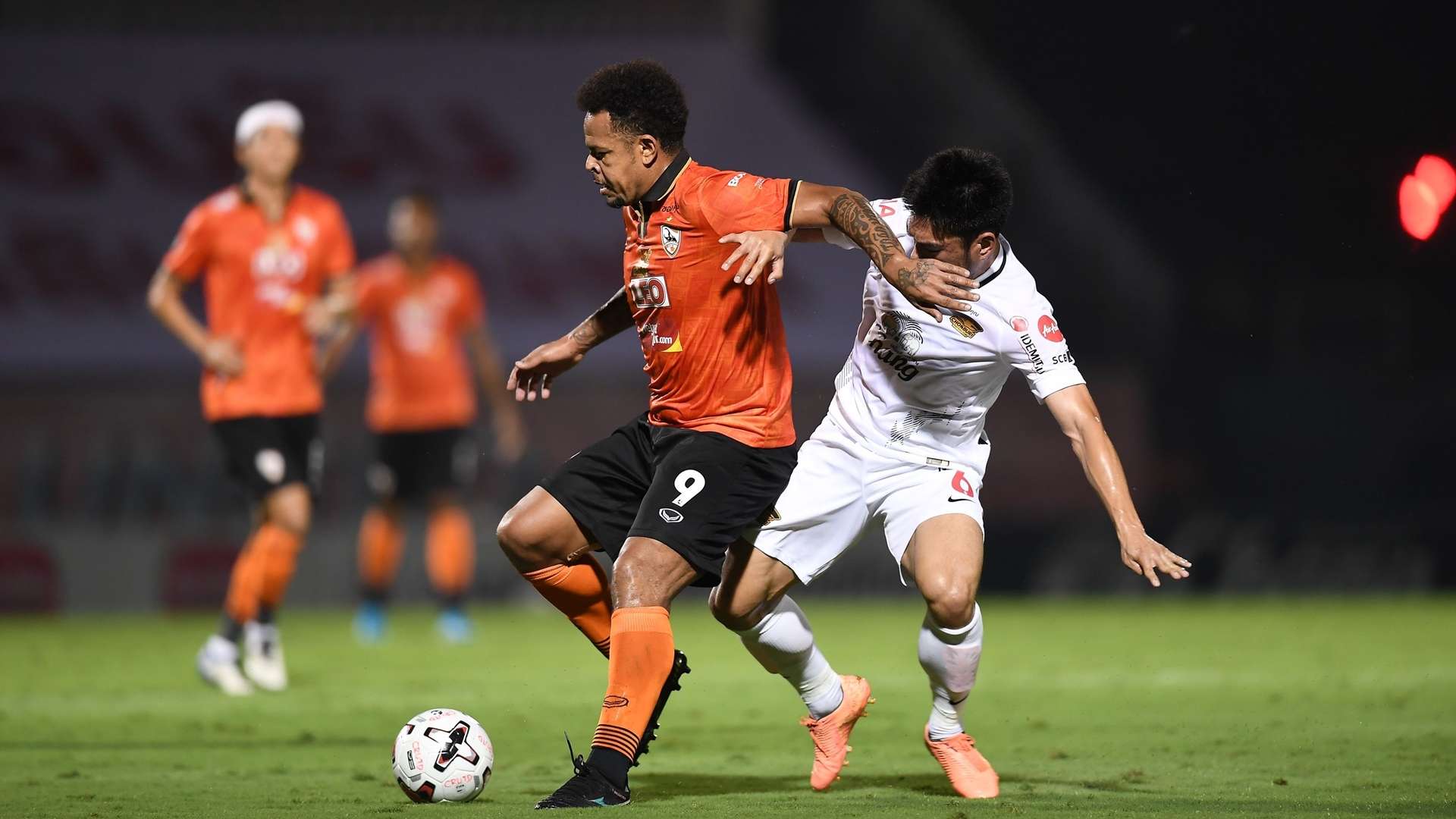 สิงห์ เชียงราย ยูไนเต็ด - ชลบุรี : 2021