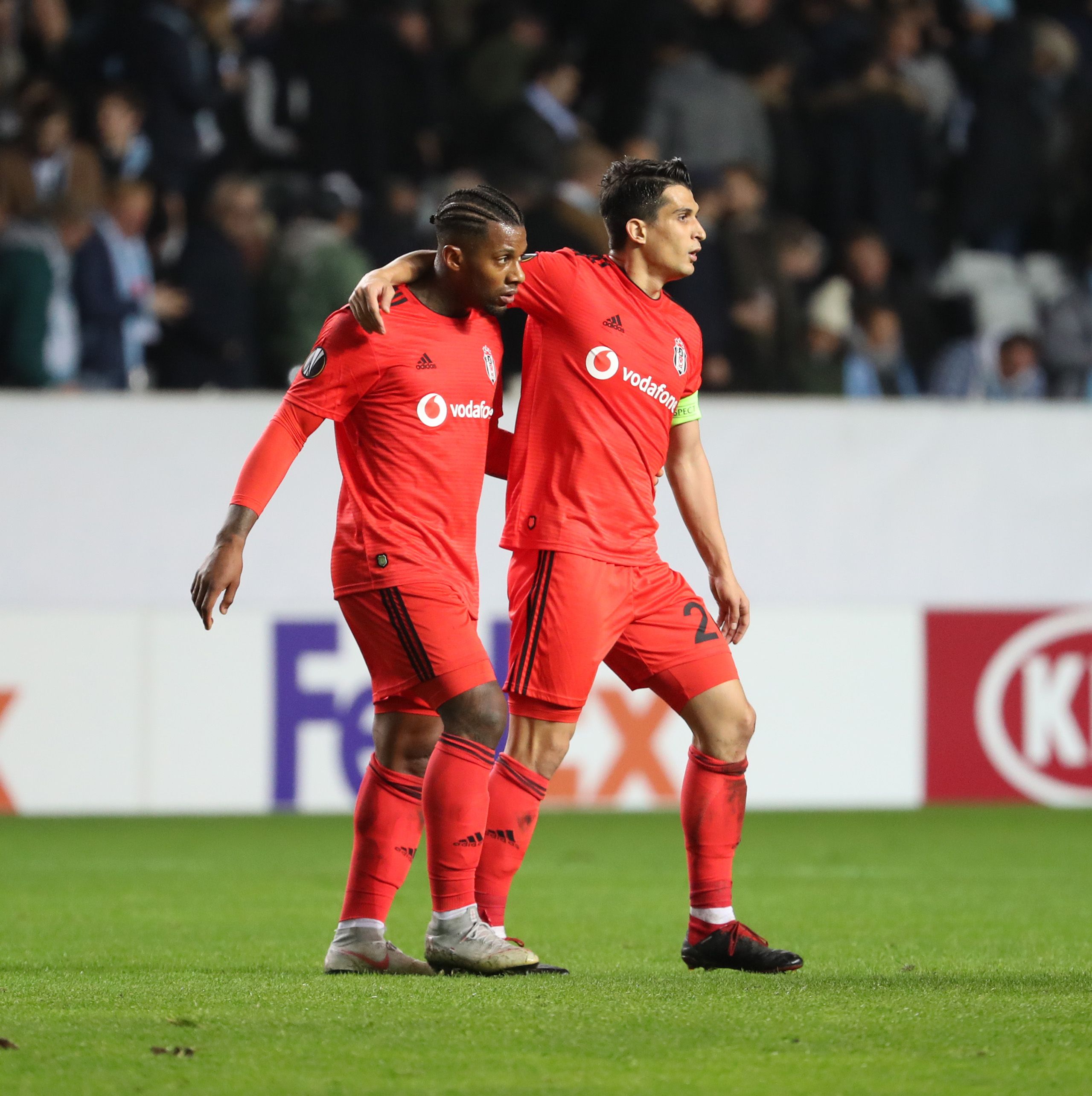 Jeremain Lens Necip Uysal Besiktas