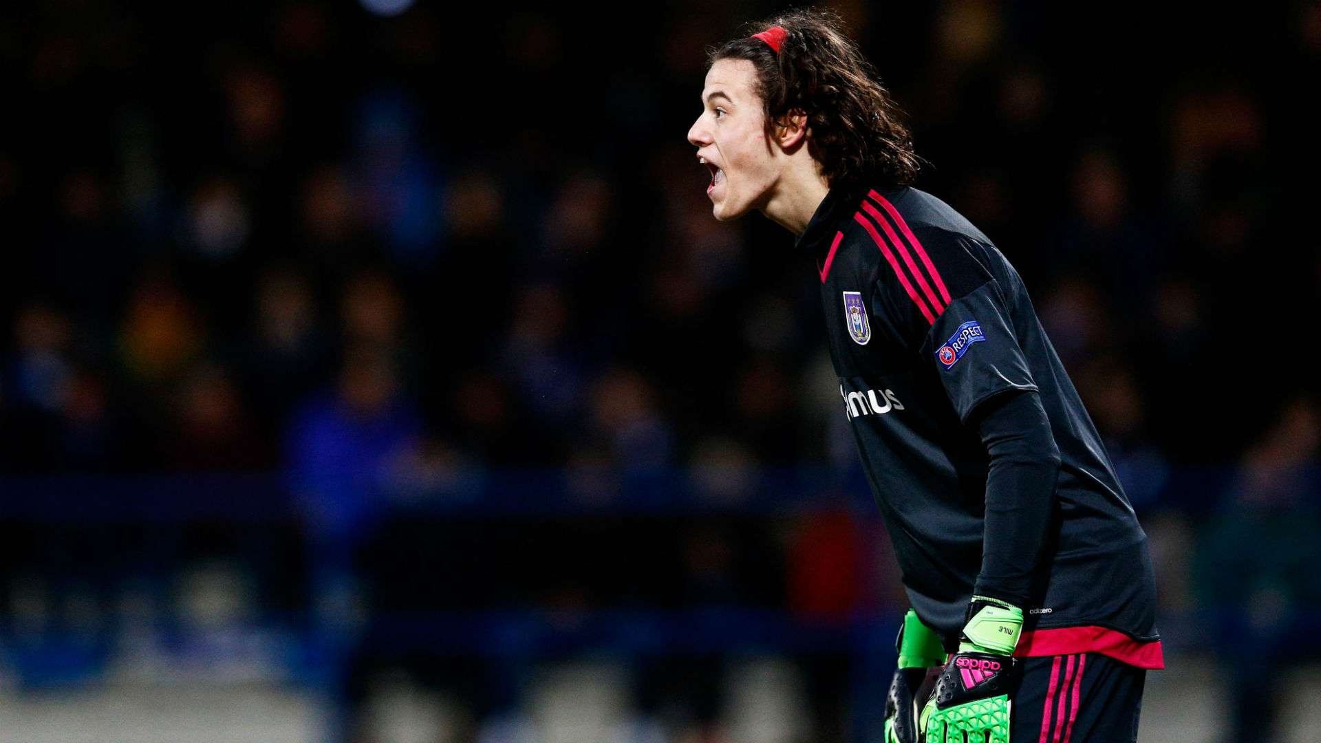 Mile Svilar, Şampiyonlar Ligi'nde forma giyen en genç kaleci oldu | Goal.com Türkçe