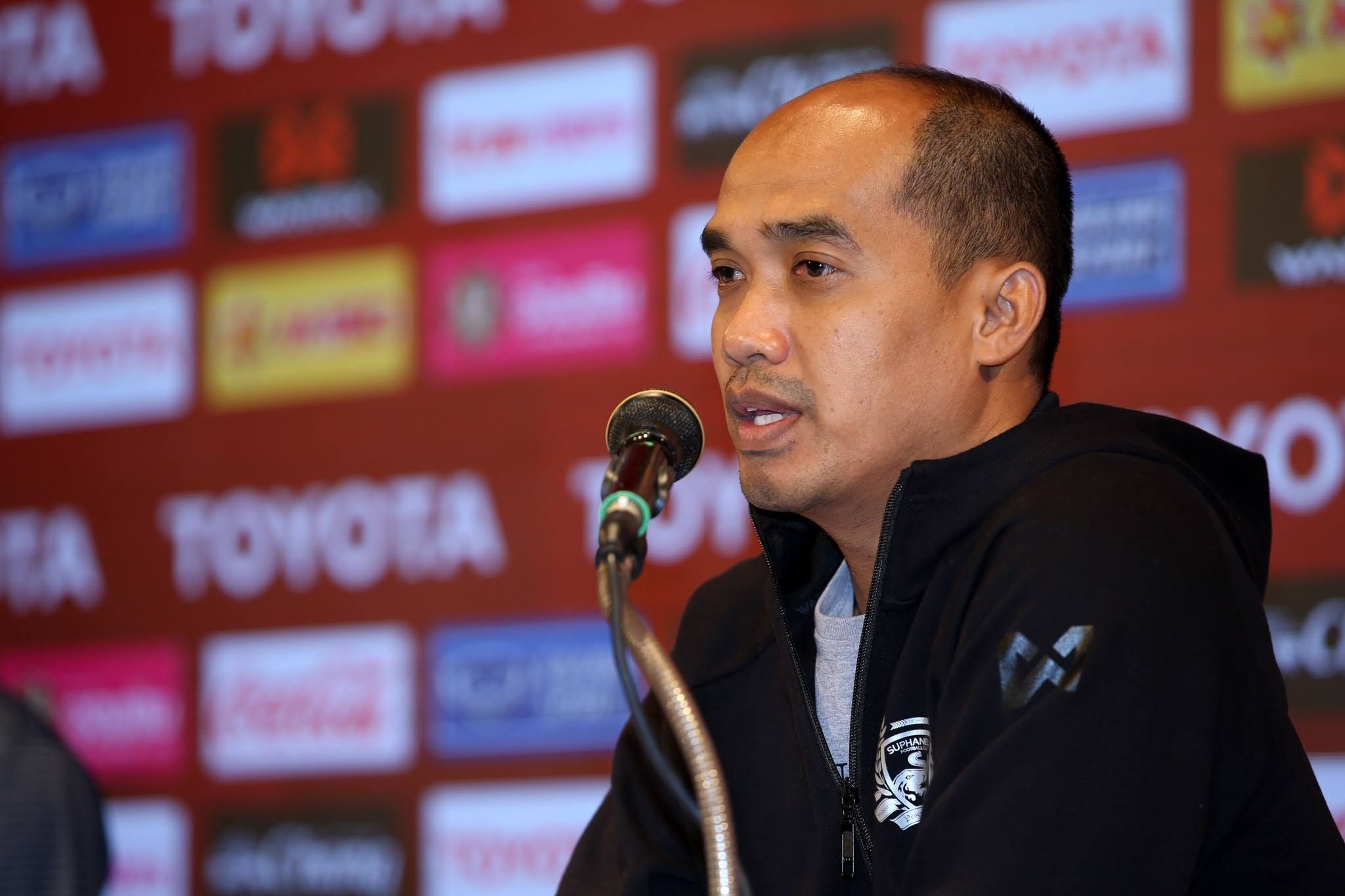 สถาพร วาจาขำ