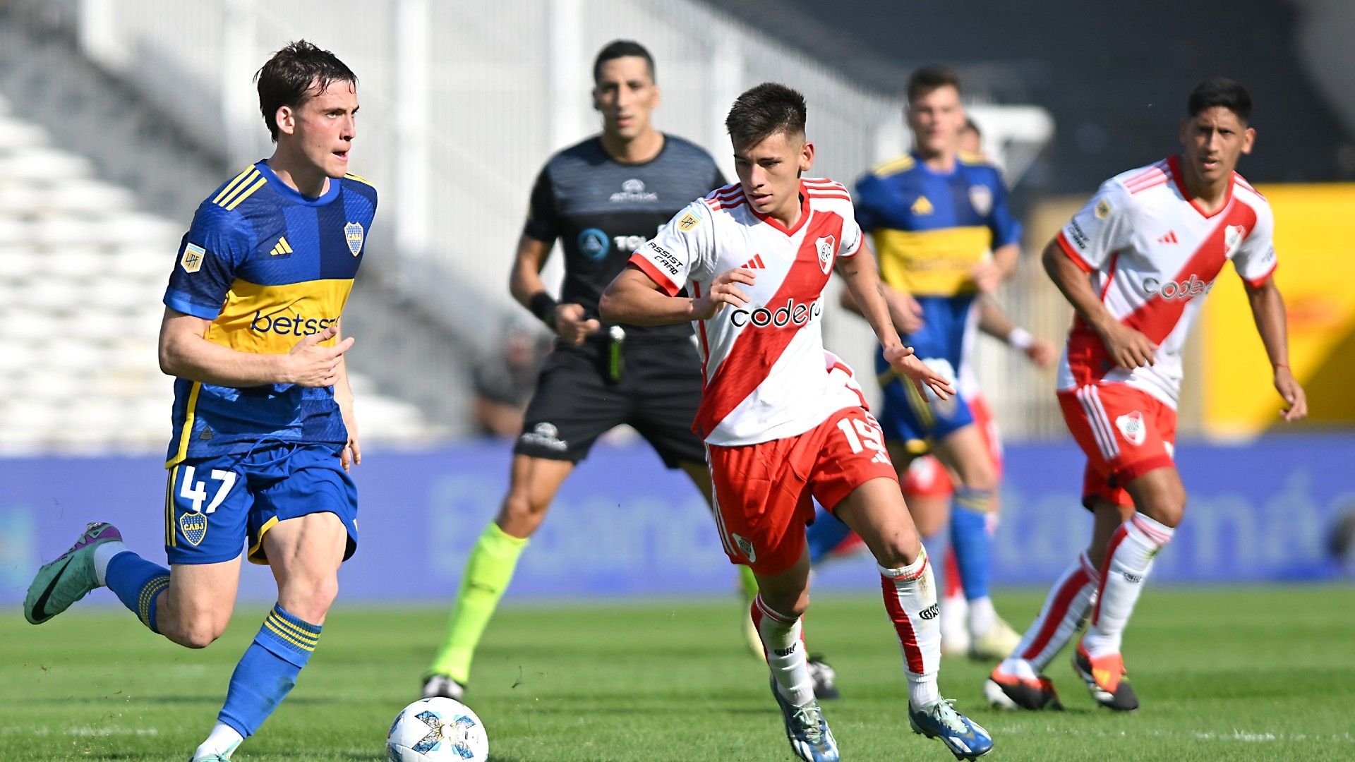 Claudio Echeverri River Boca Copa Liga Profesional 22042024