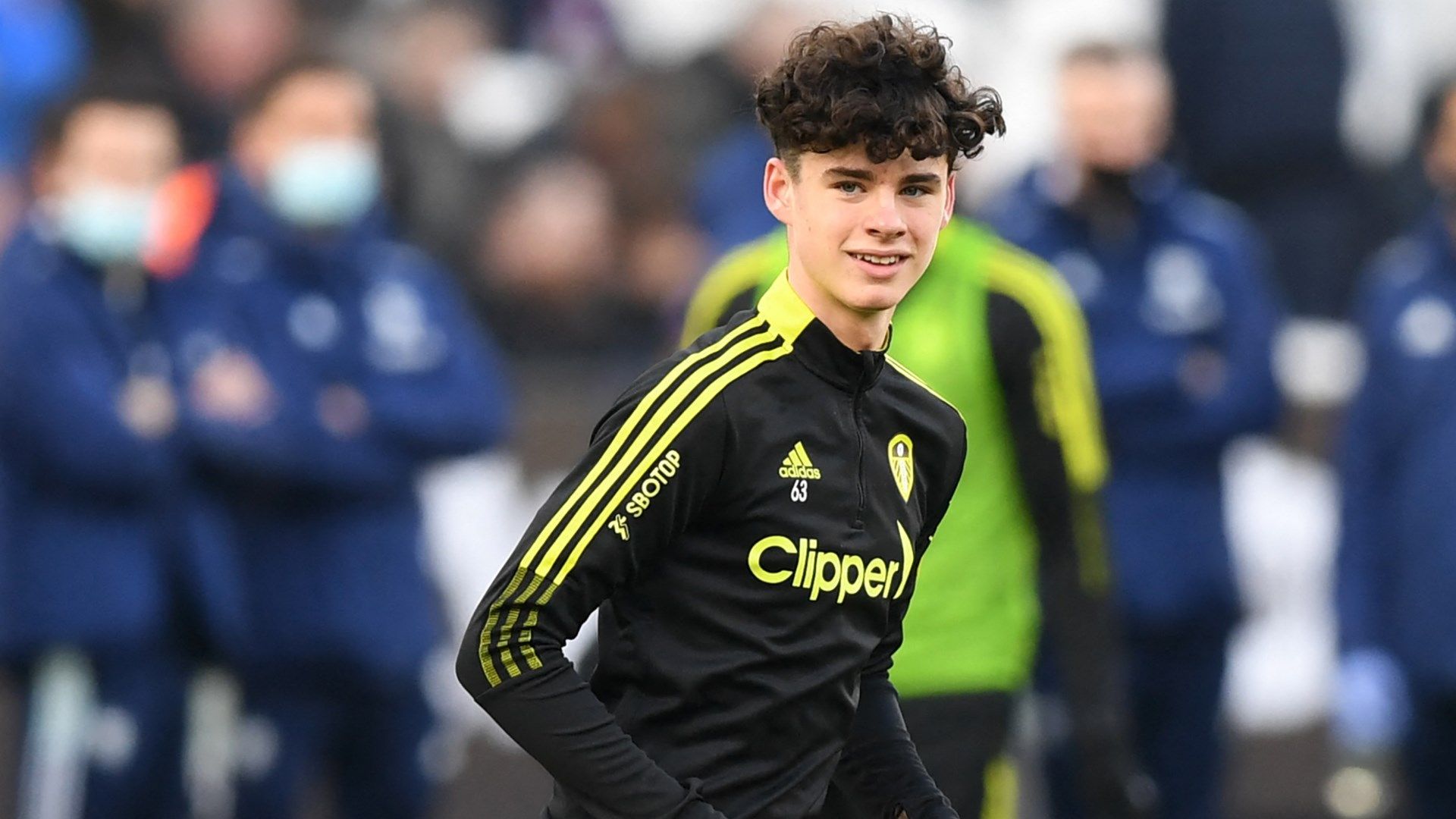 Archie Gray Leeds United 2022