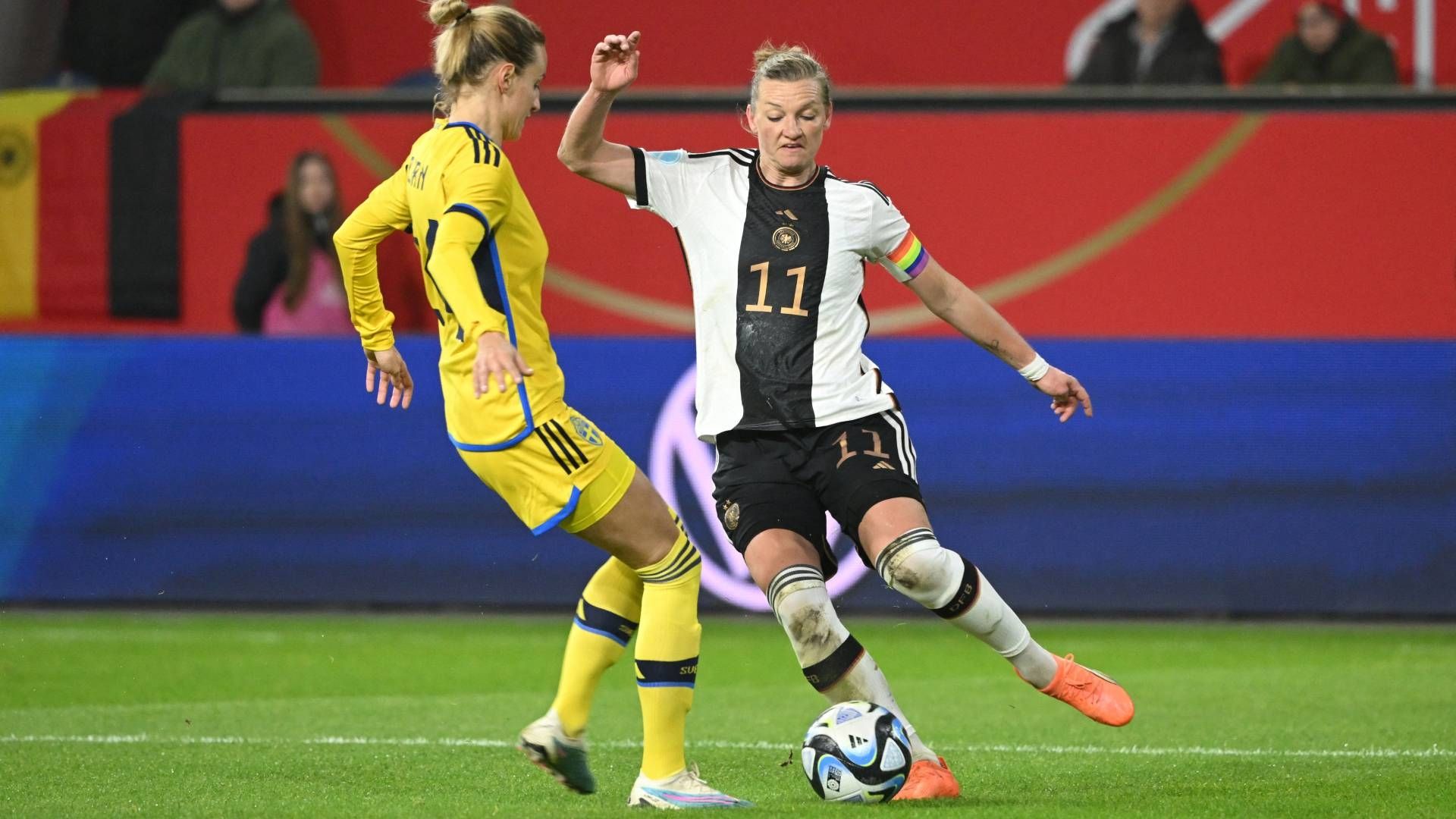 deutschland-frauen-trikot-03072023