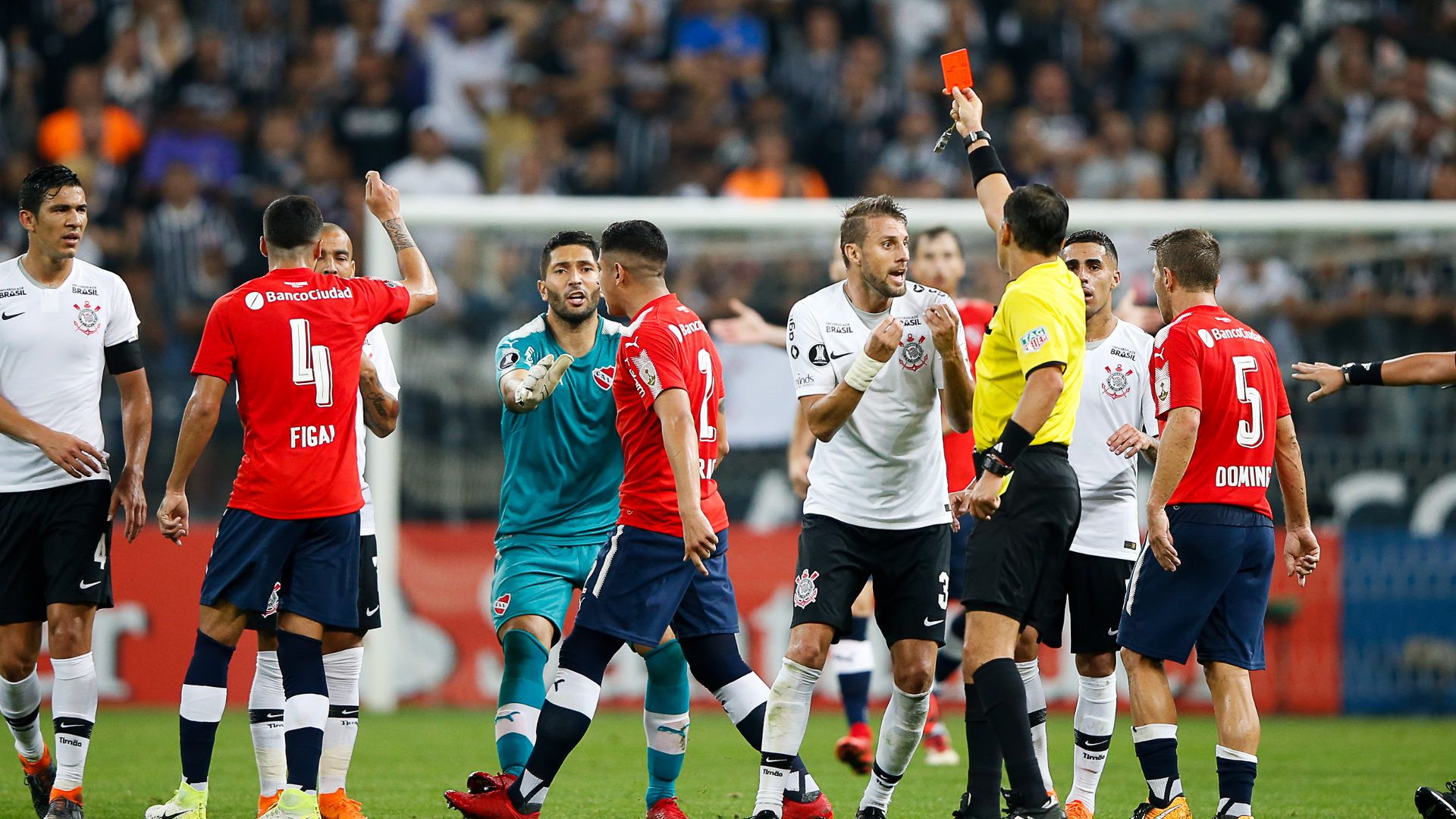 Emerson Sheik Corinthians Independiente Libertadores 02052018