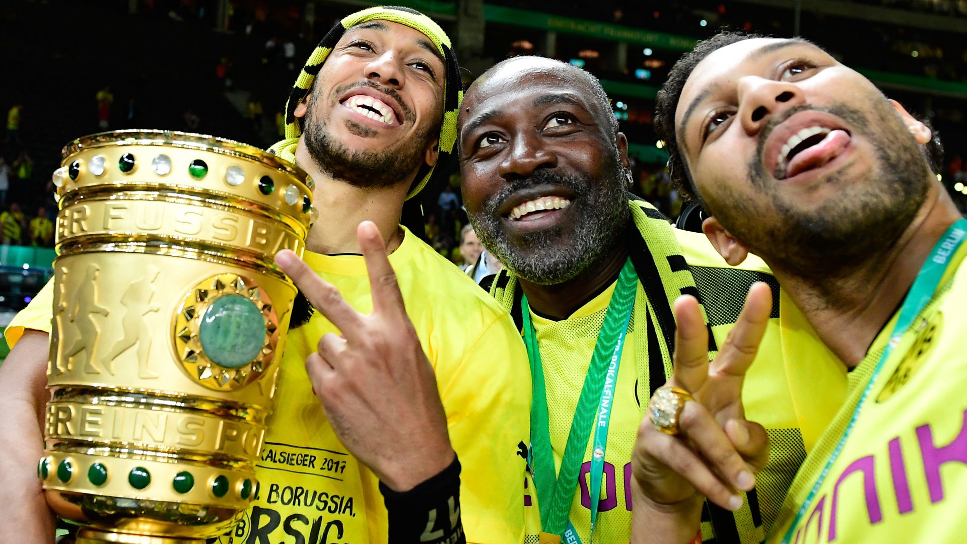 Pierre-Emerick Aubameyang Pierre Francois Aubameyang Willy Aubameyang 27052017