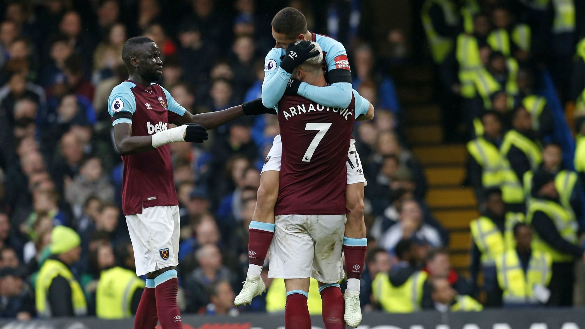 Chicharito Chelsea - West Ham 08042018