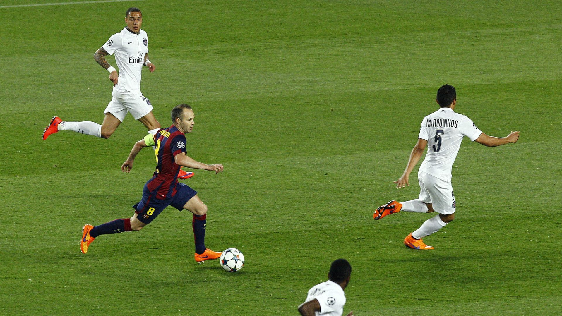 Andres Iniesta Marquinhos Barcelona PSG Paris Saint-Germain Champions League 21042015