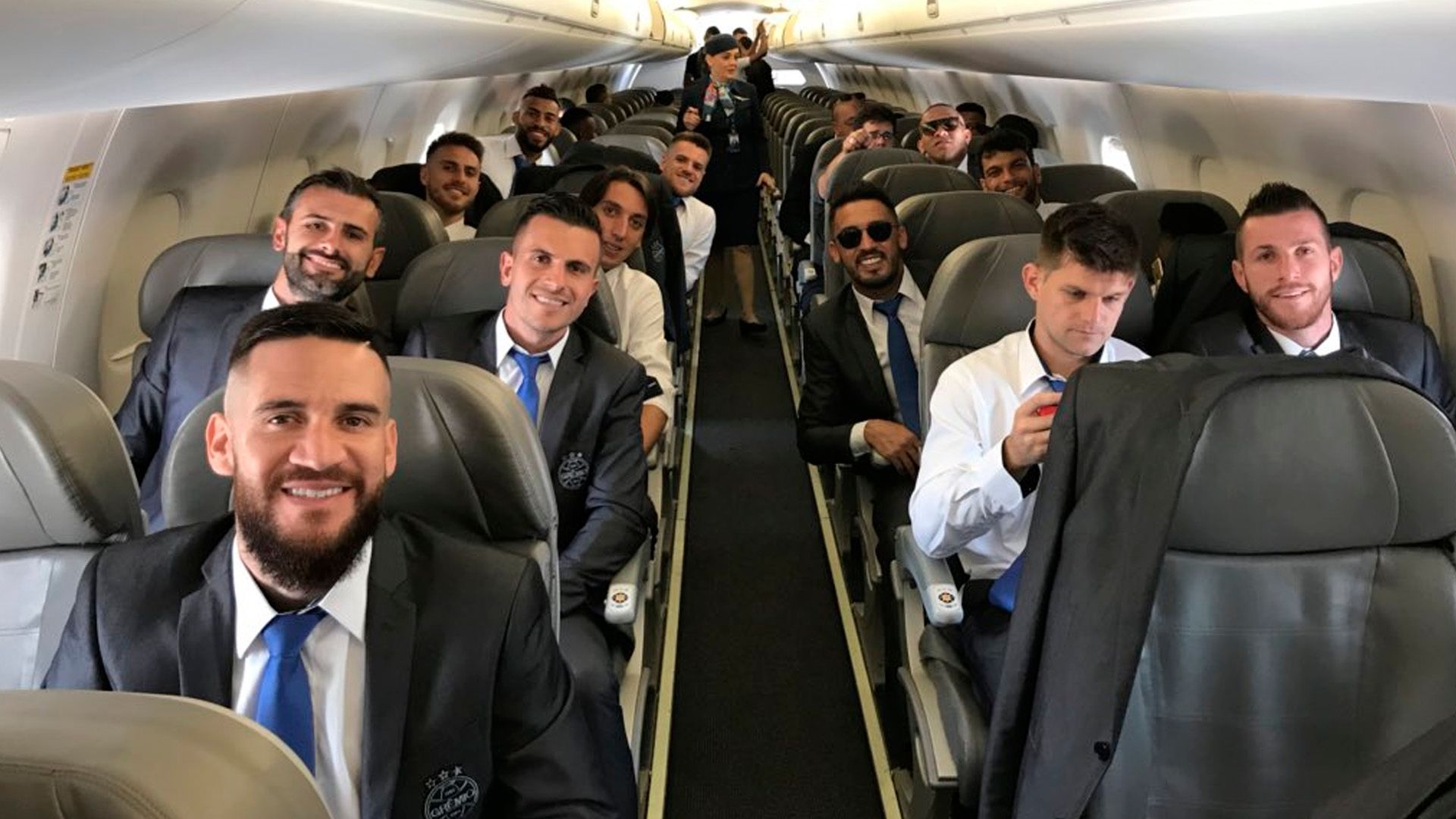 Delegação Grêmio a caminho mundial de clubes 06 12 17