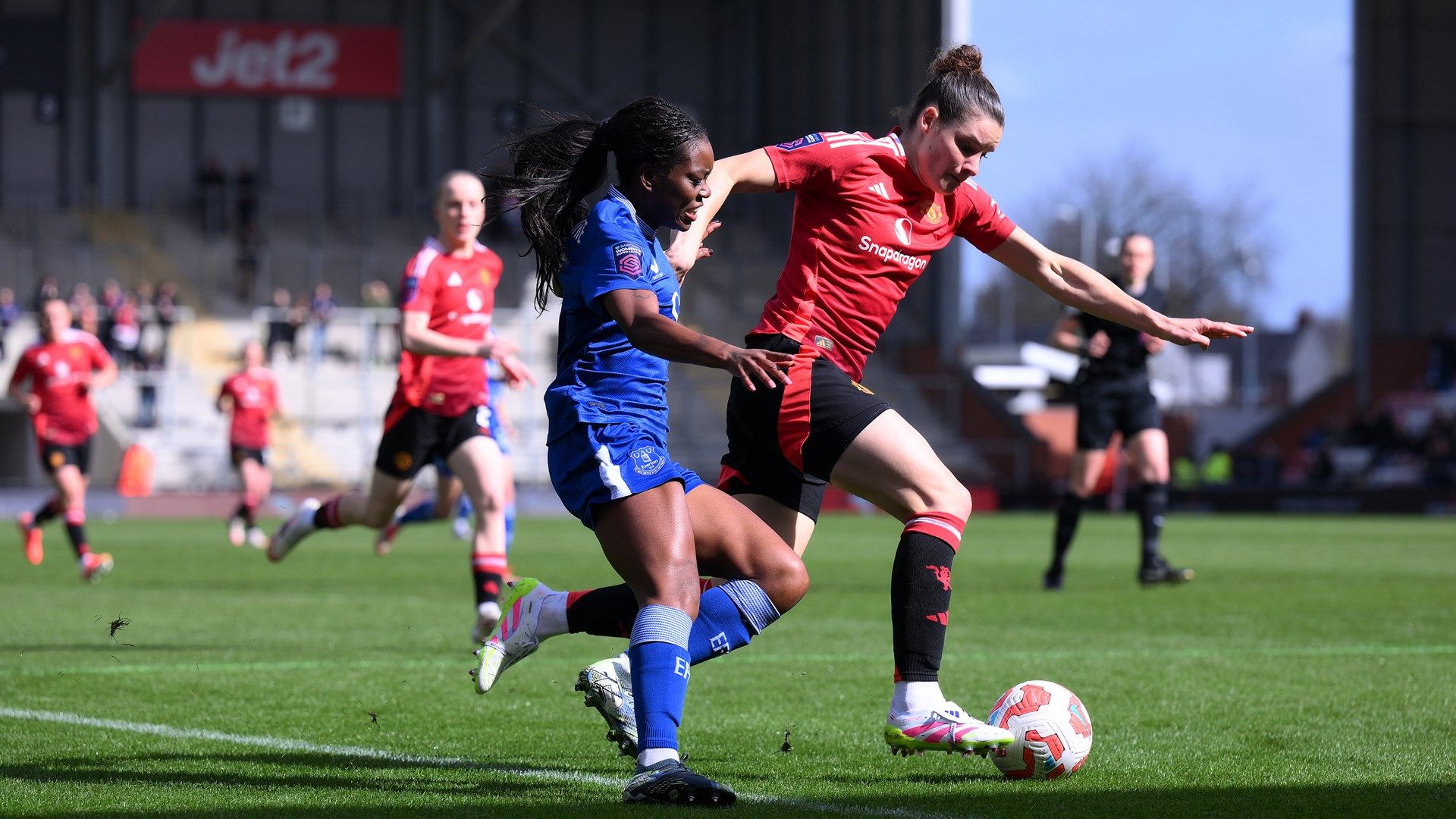 Toni Payne Dominique Janssen Everton Man Utd Women 2024-25