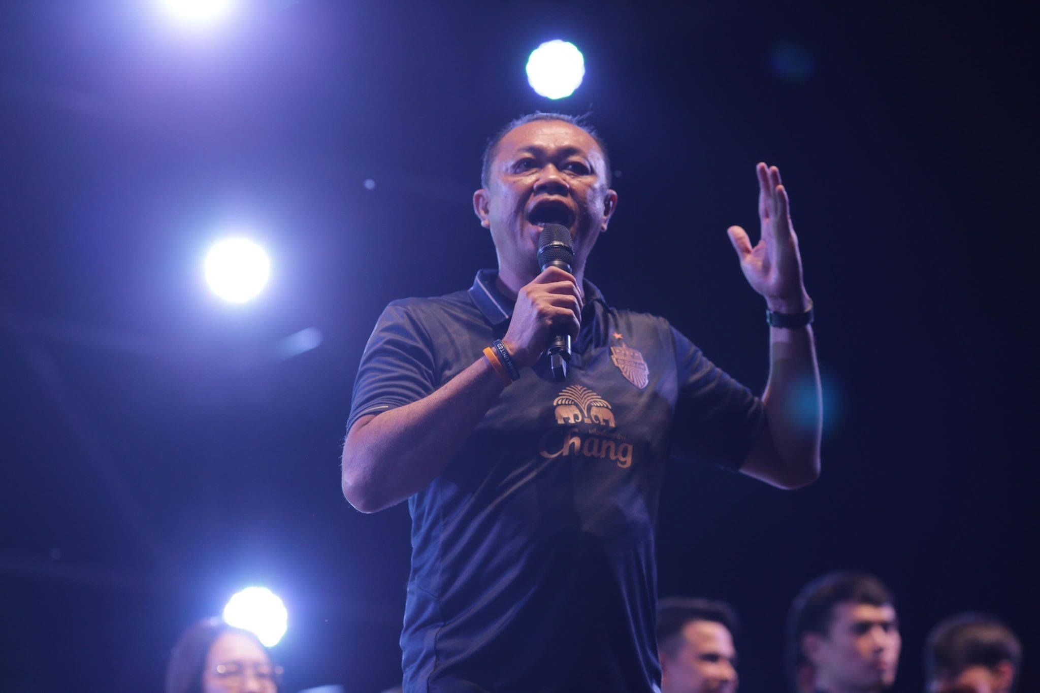 เนวิน ชิดชอบ