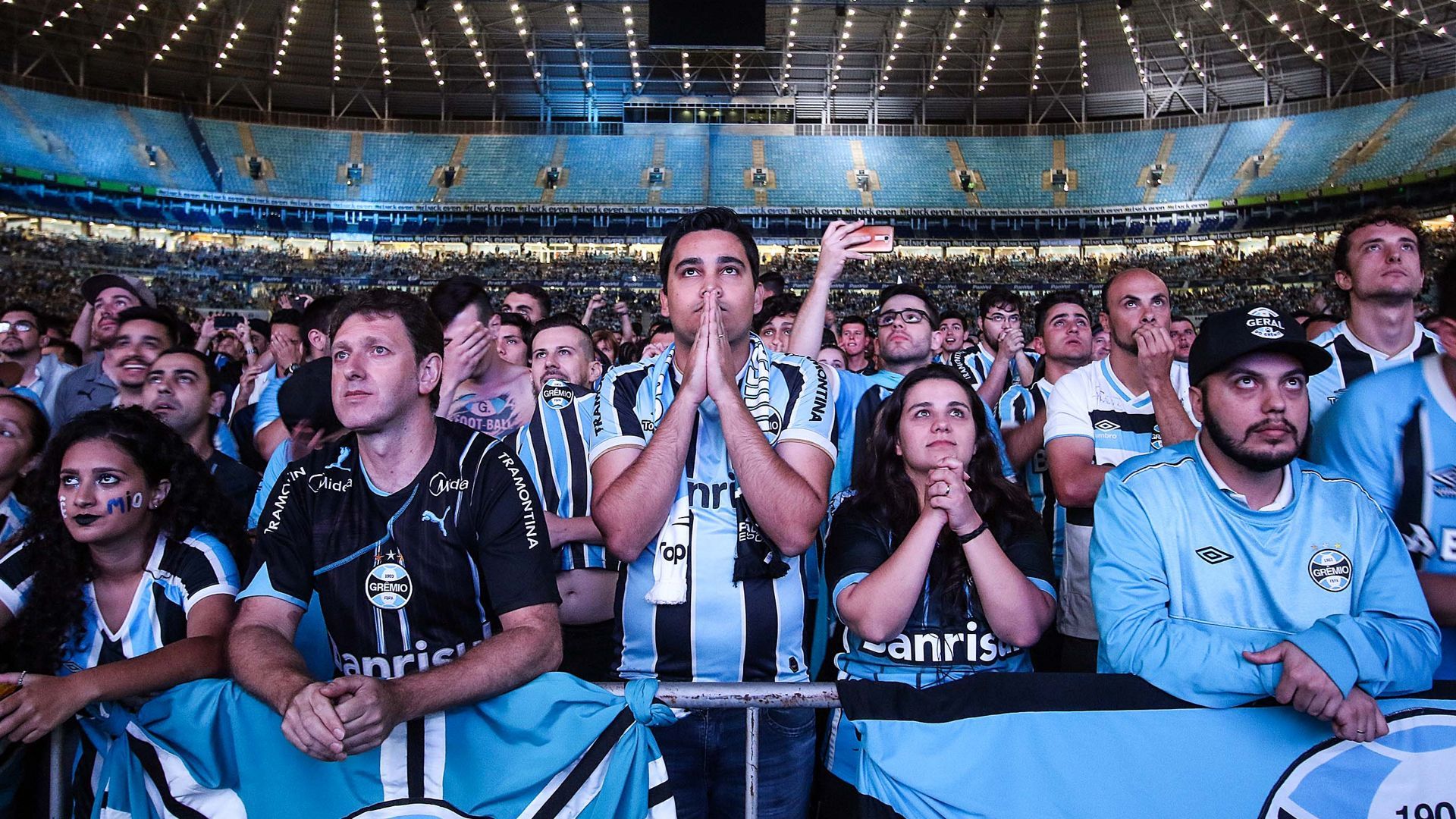 Gremio torcida Arena Porto Alegre Final Copa Libertadores 29112017