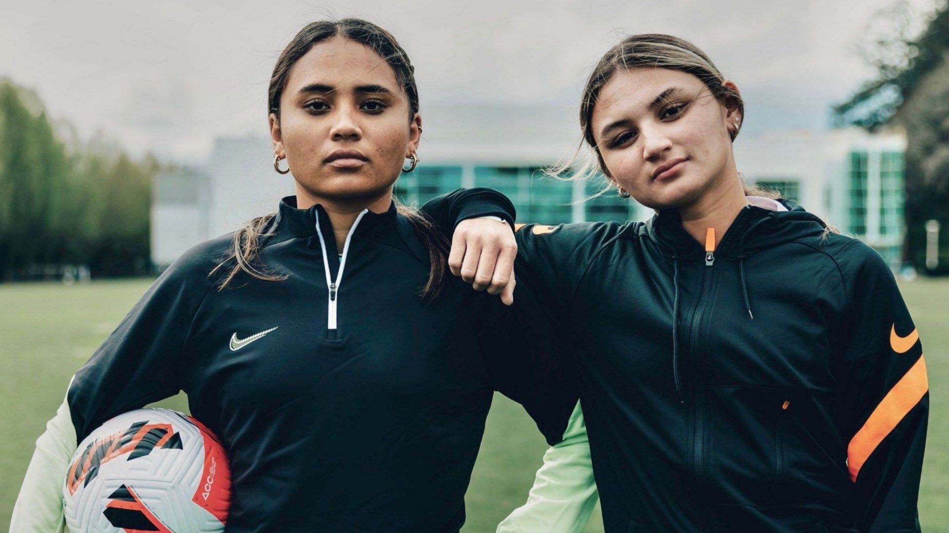 Alyssa and Gisele Thompson 2022