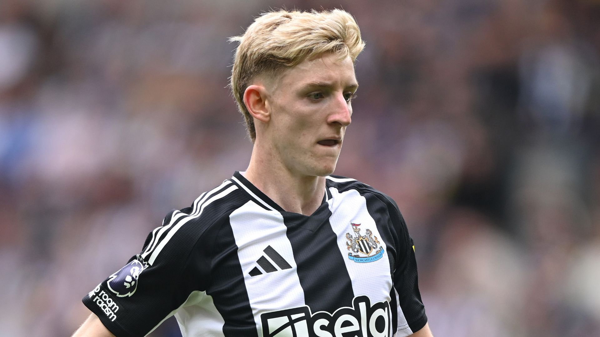 Anthony Gordon Newcastle United 2024-25
