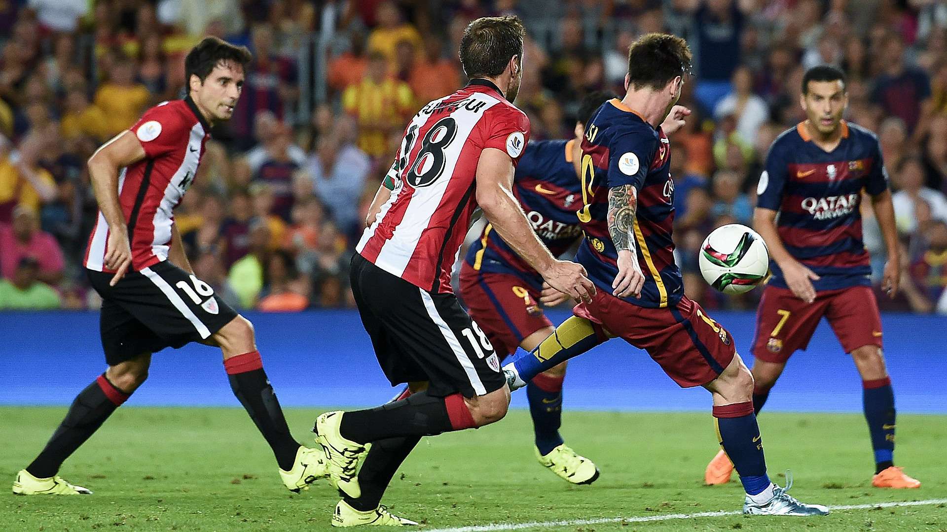 Lionel Messi Carlos Gurpegui Barcelona Athletic Bilbao Supercopa 17082015