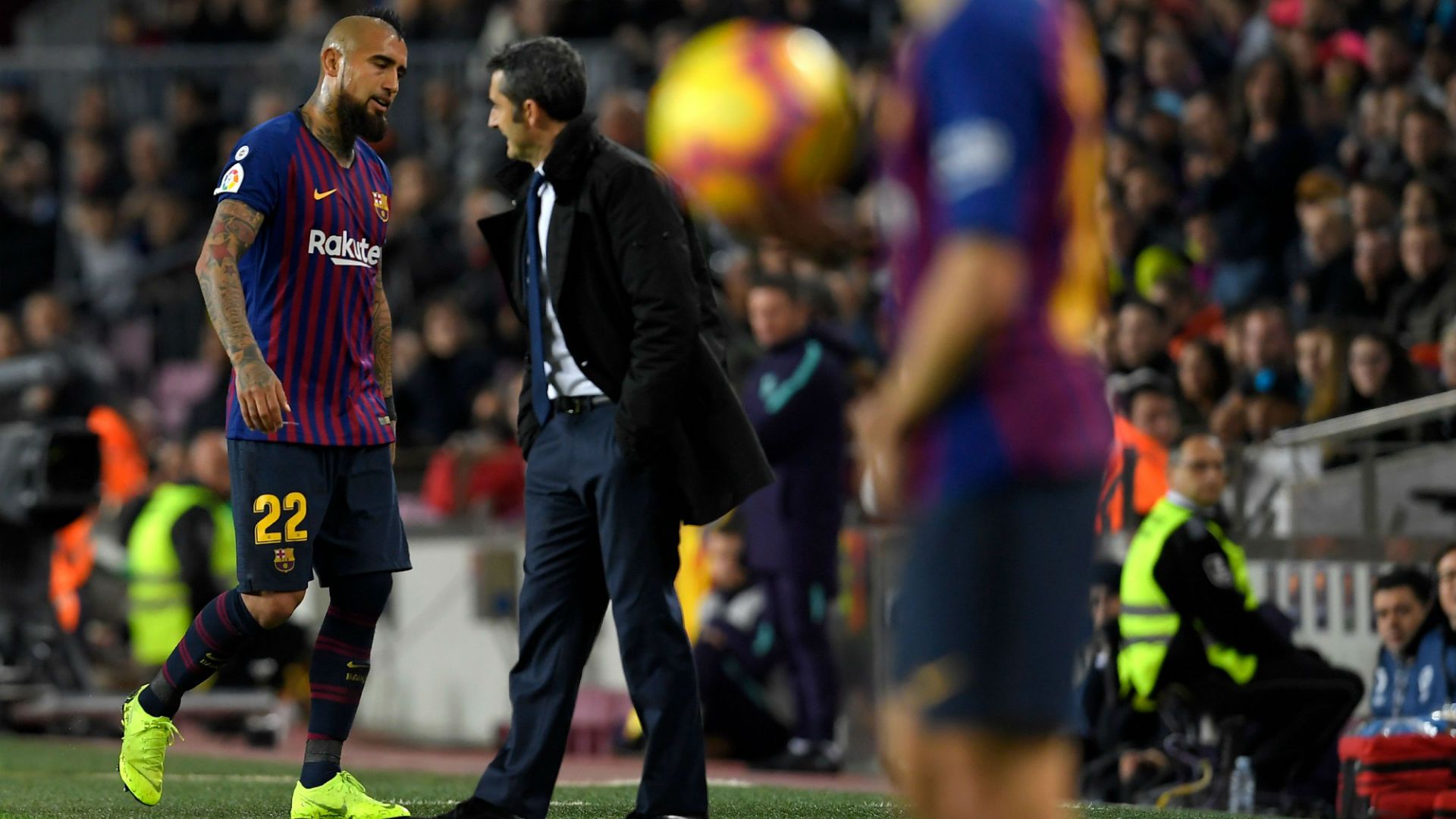021218 Barcelona Villarreal Arturo Vidal Ernesto Valverde