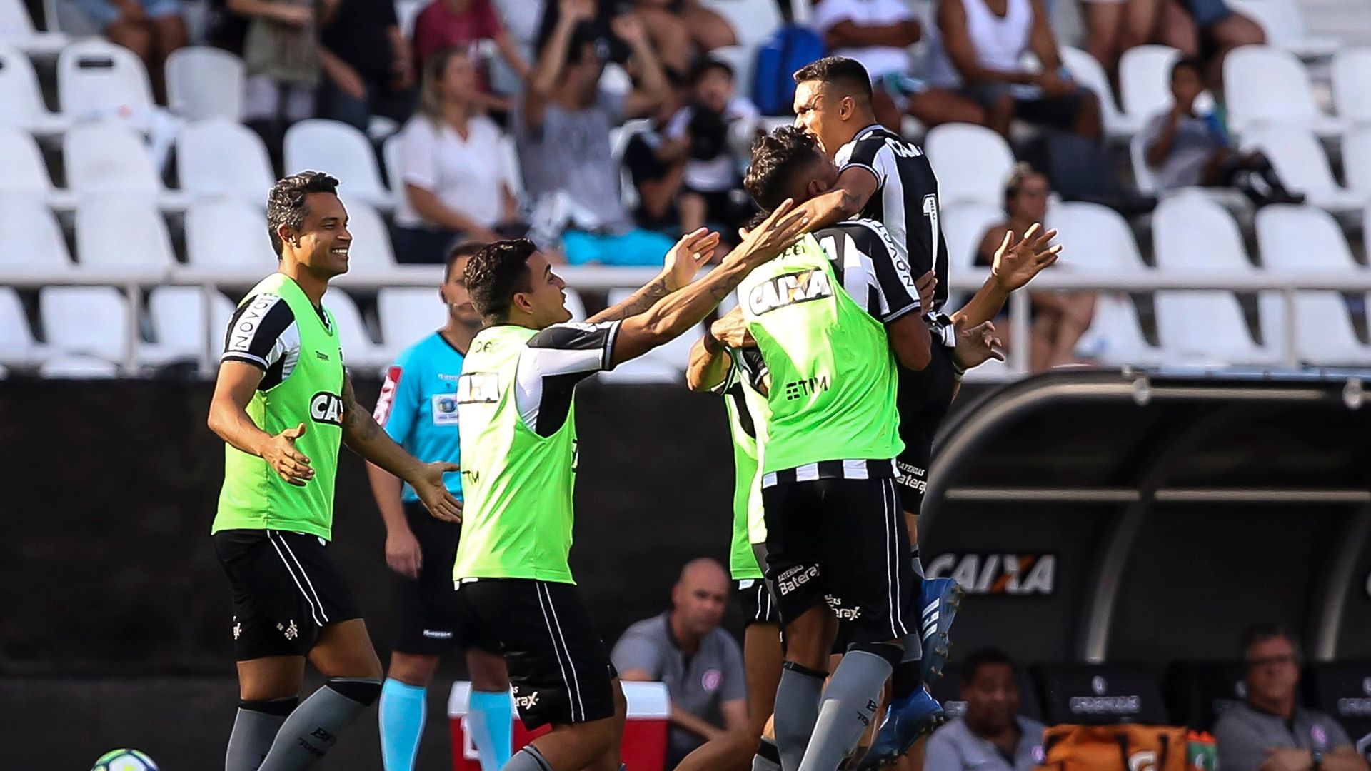 Erik Botafogo Internacional Brasileirão Série A 18112018