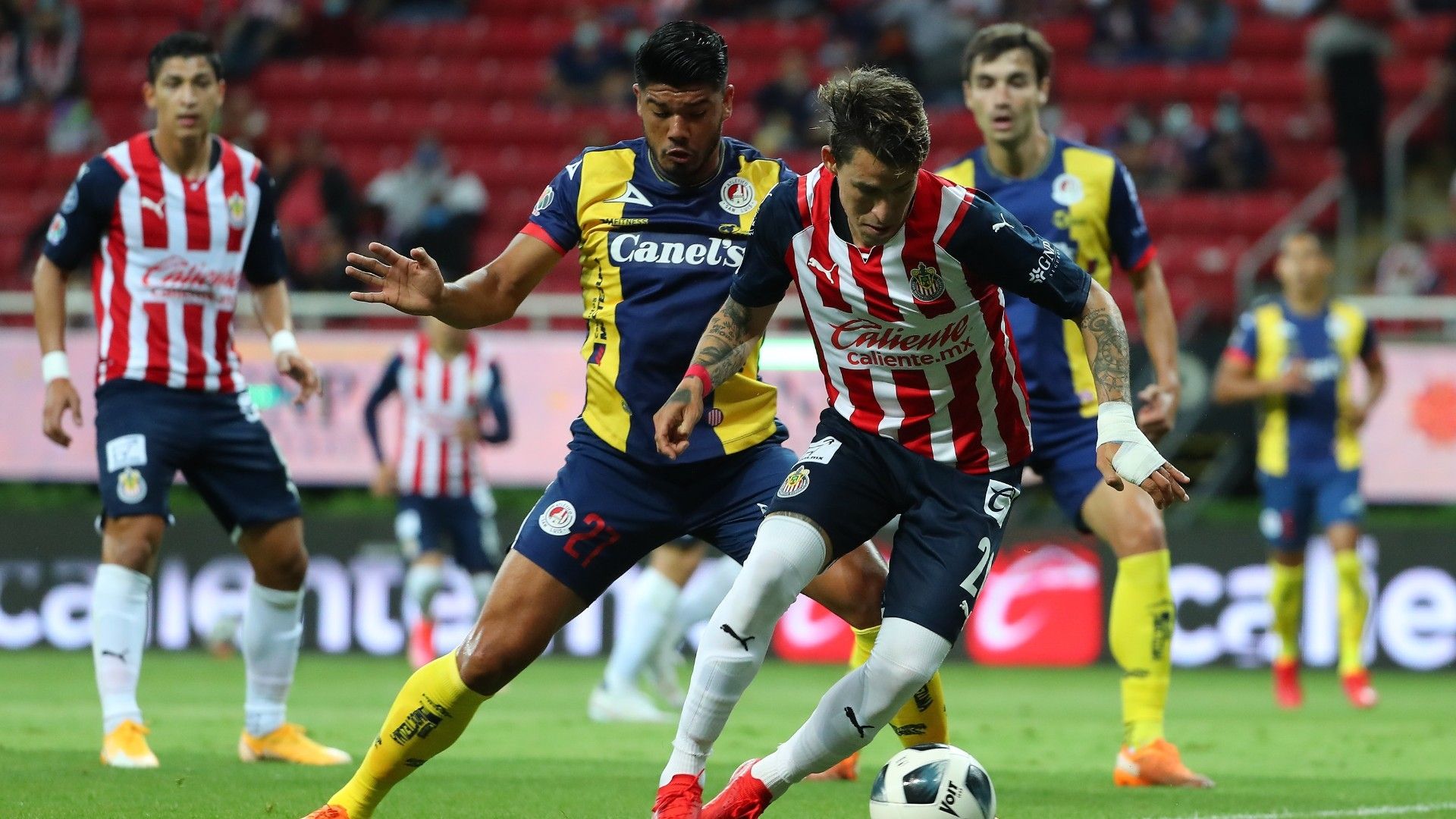 Cristian Calderón Chivas vs Atlético San Luis Apertura 2021
