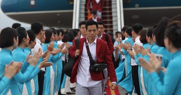Olympic Việt Nam về nước
