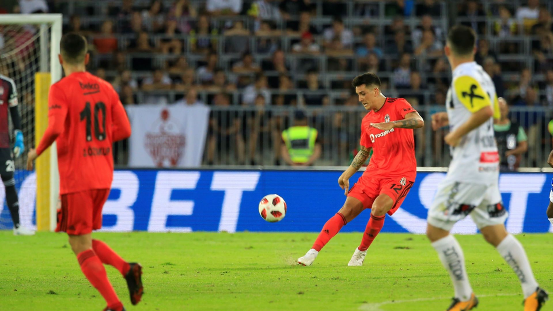 Enzo Roco Linz Lask Besiktas 08162018
