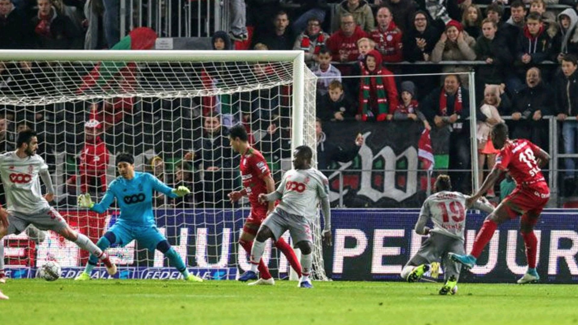 Guillermo Ochoa Standard Lieje 011118