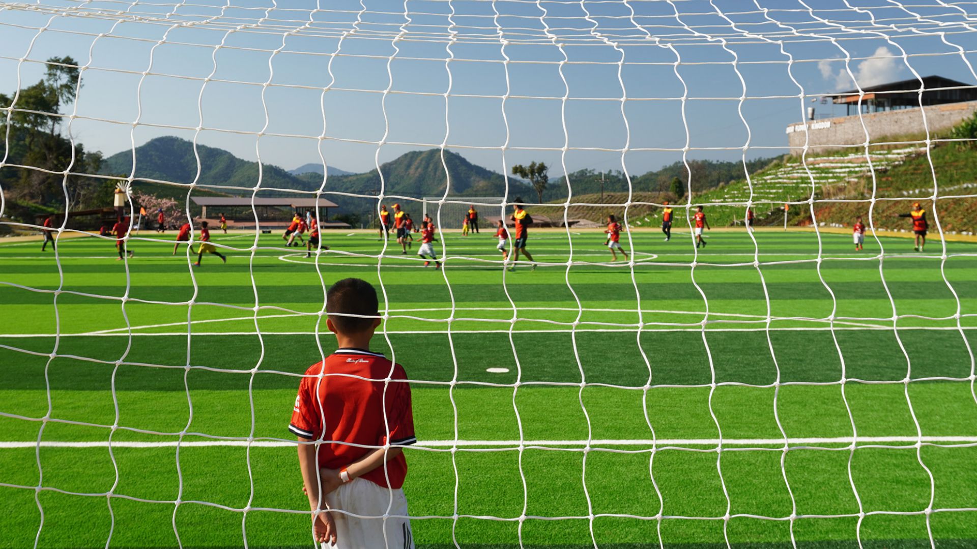 Manchester United DHL pitch Thailand