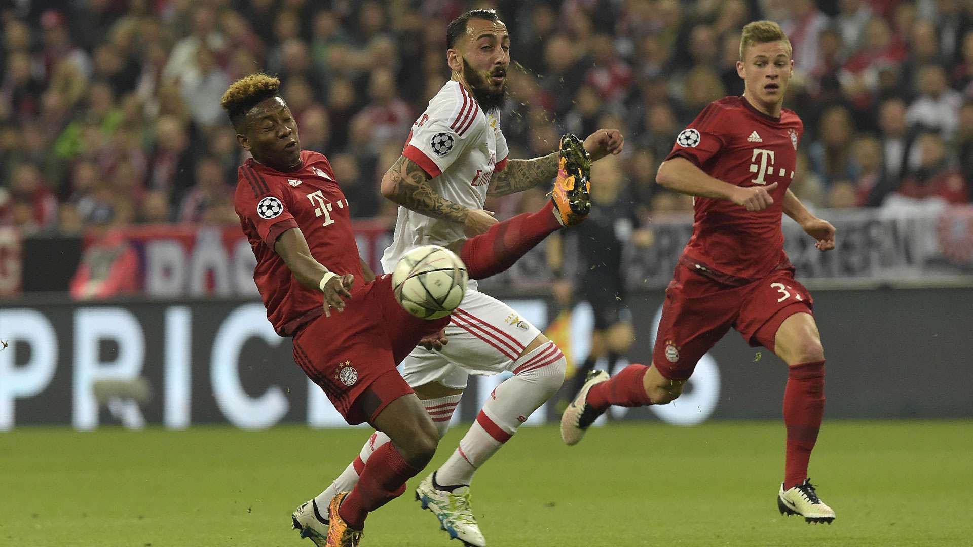 David Alaba Bayern München Konstaninis Mitroglu Benfica Champions League 05042016