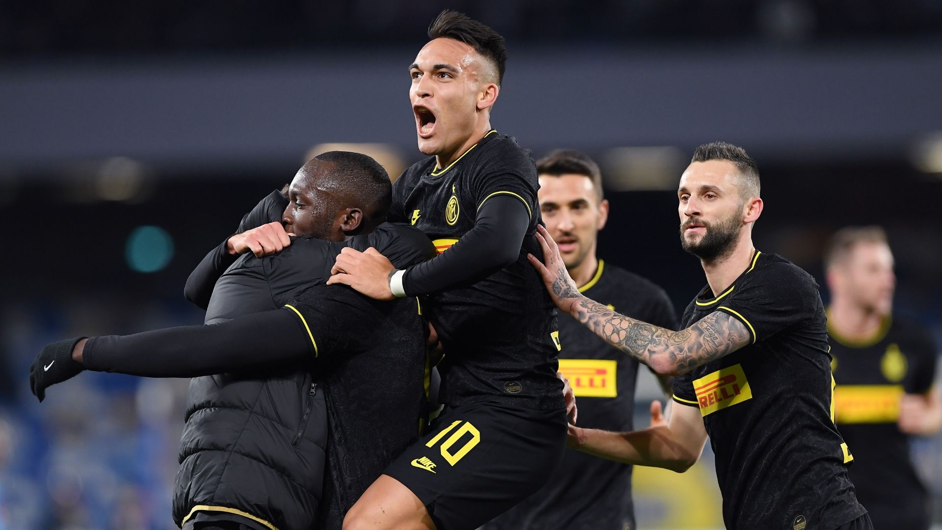 Romelu Lukaku, Lautaro Martinez, Inter celebrate vs Napoli