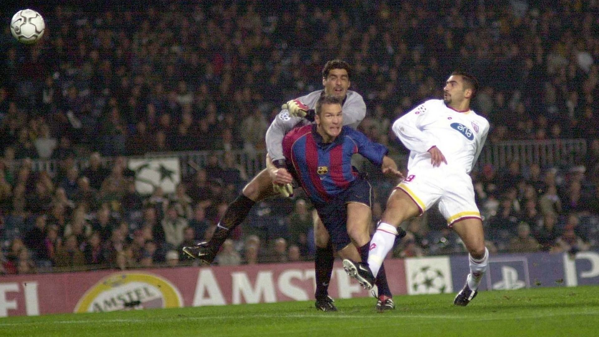 Ümit Karan. Barcelona vs Galatasaray. 12.05.2001