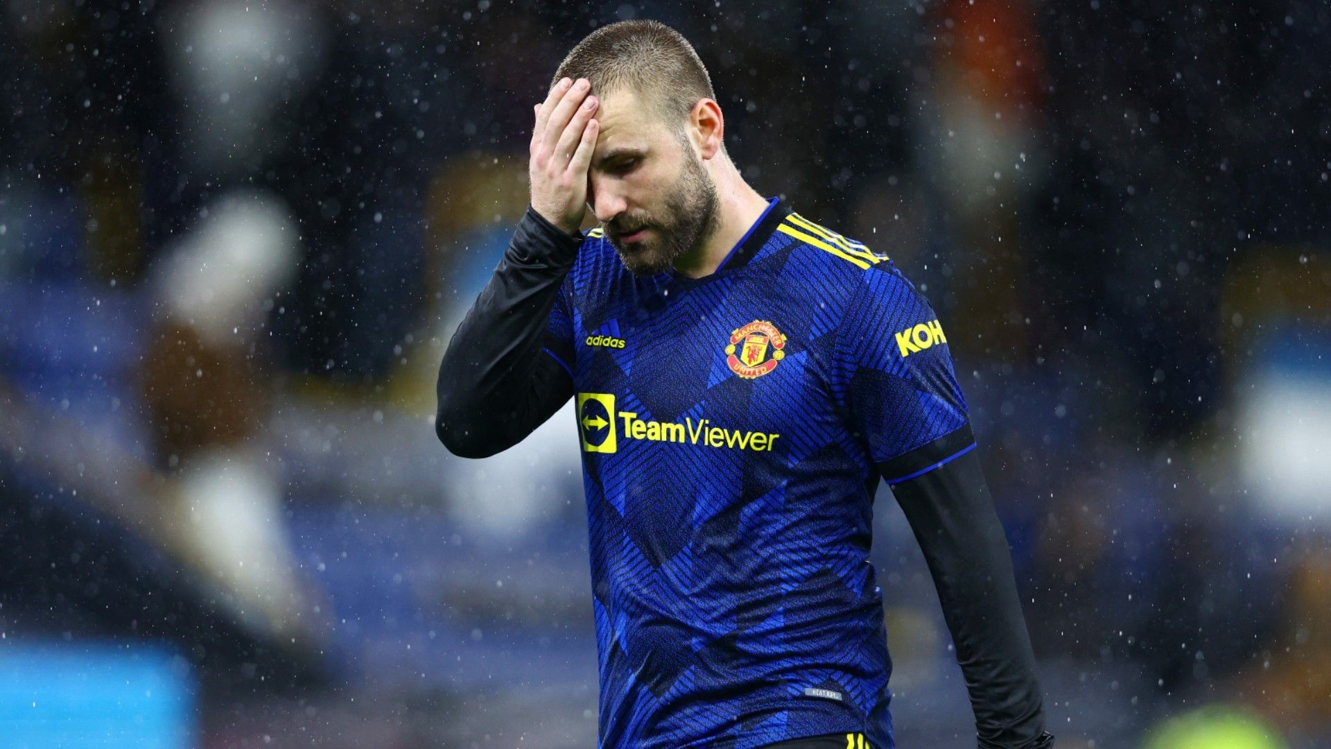 Luke Shaw Manchester United 2021-22