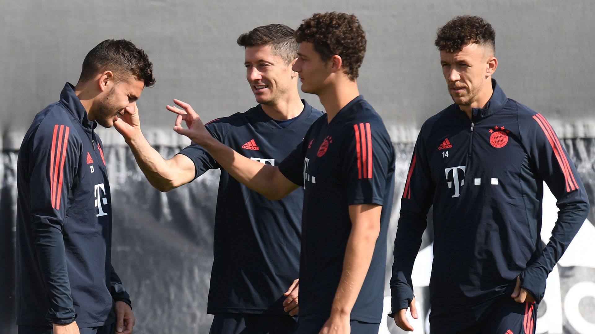 Perisic Hernandez Lewandowski Pavard Bayern