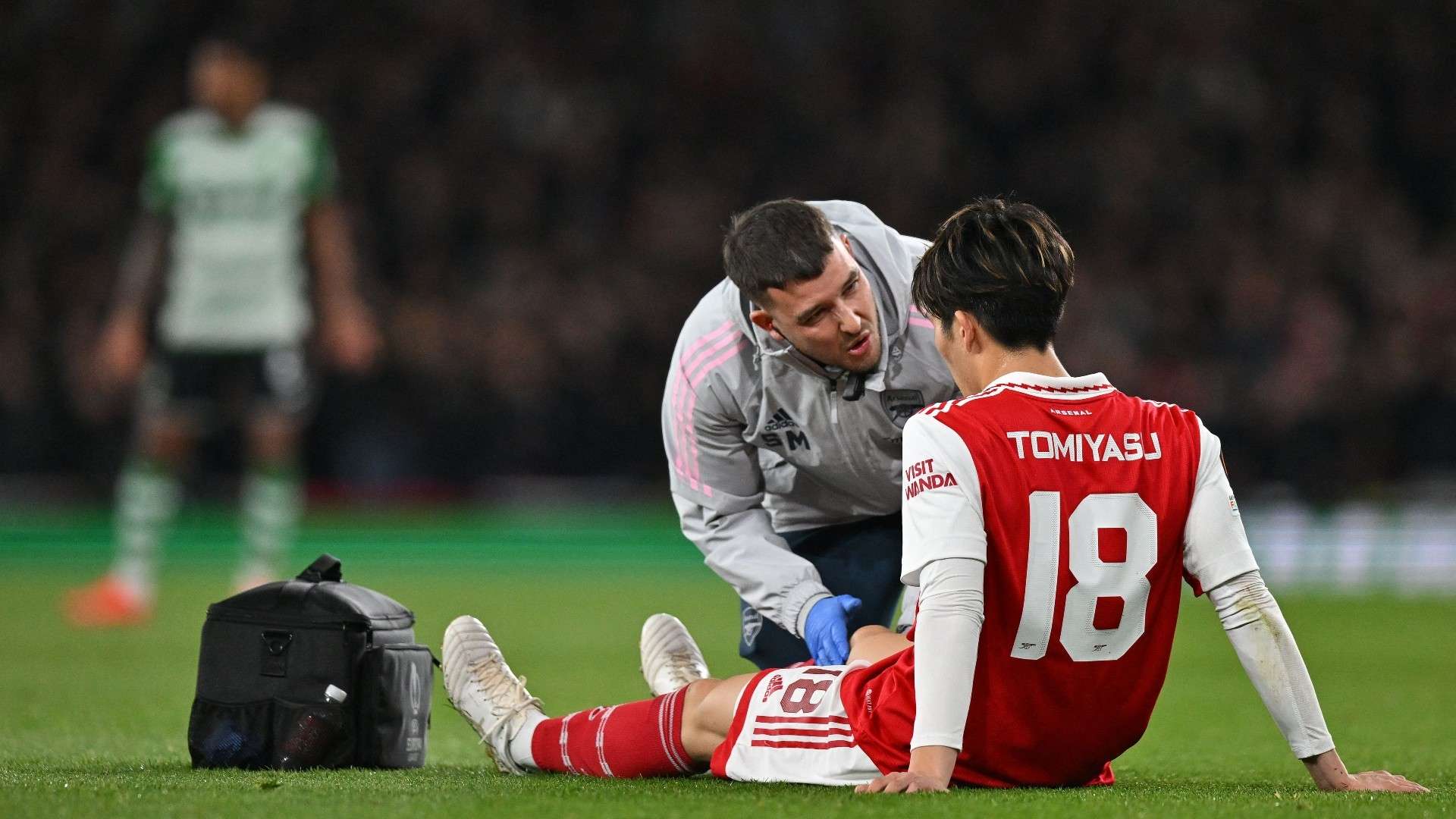 Takehiro Tomiyasu Arsenal injured vs Sporting 2022-23