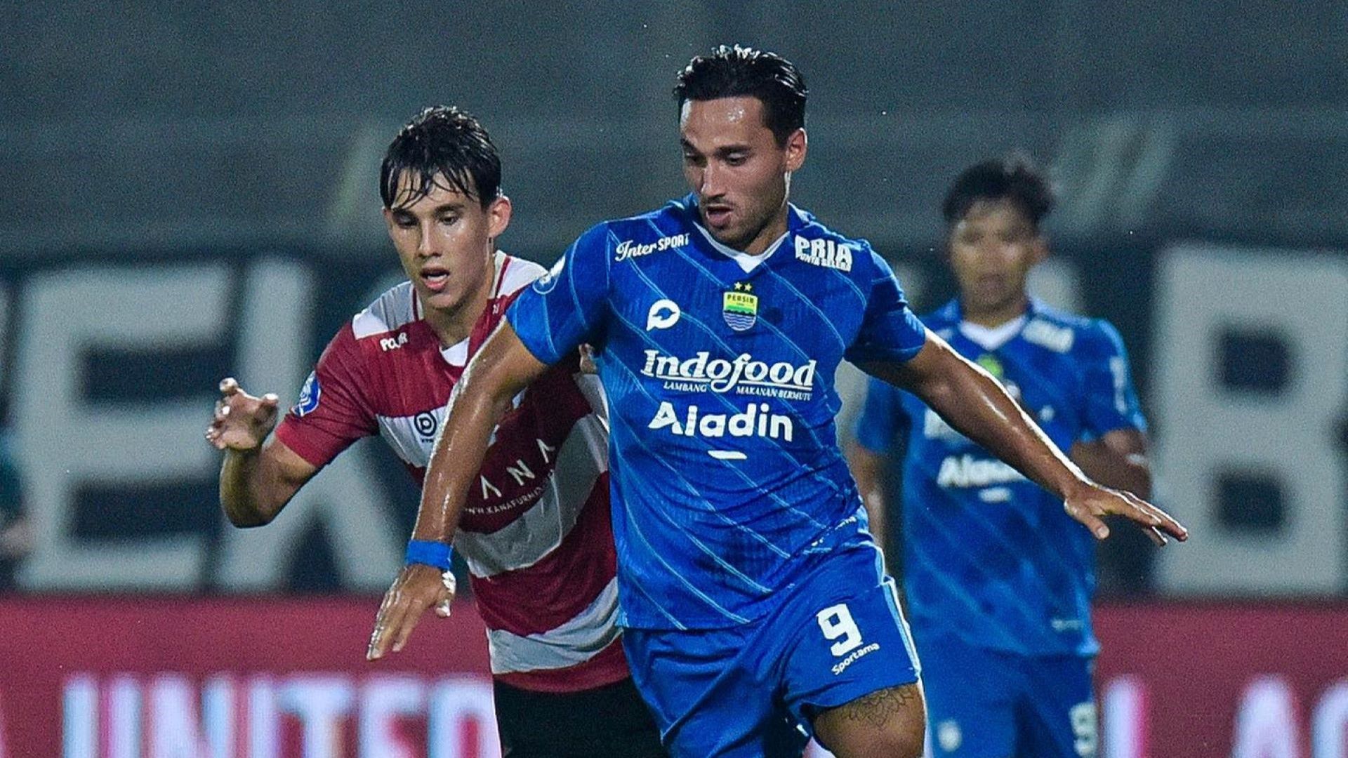 Linimasa Persib vs Arema FC Rivalitas Abadi di Sepakbola Indonesia