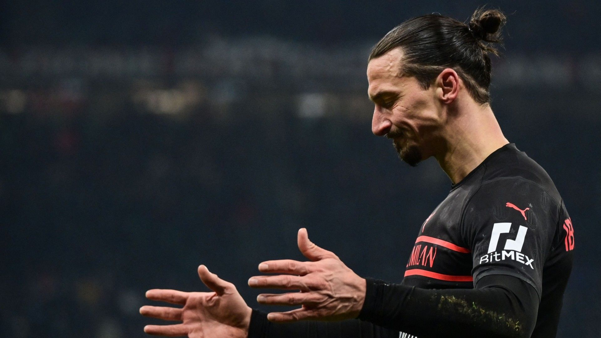 Zlatan Ibrahimovic AC Milan vs Napoli Serie A 2021-22