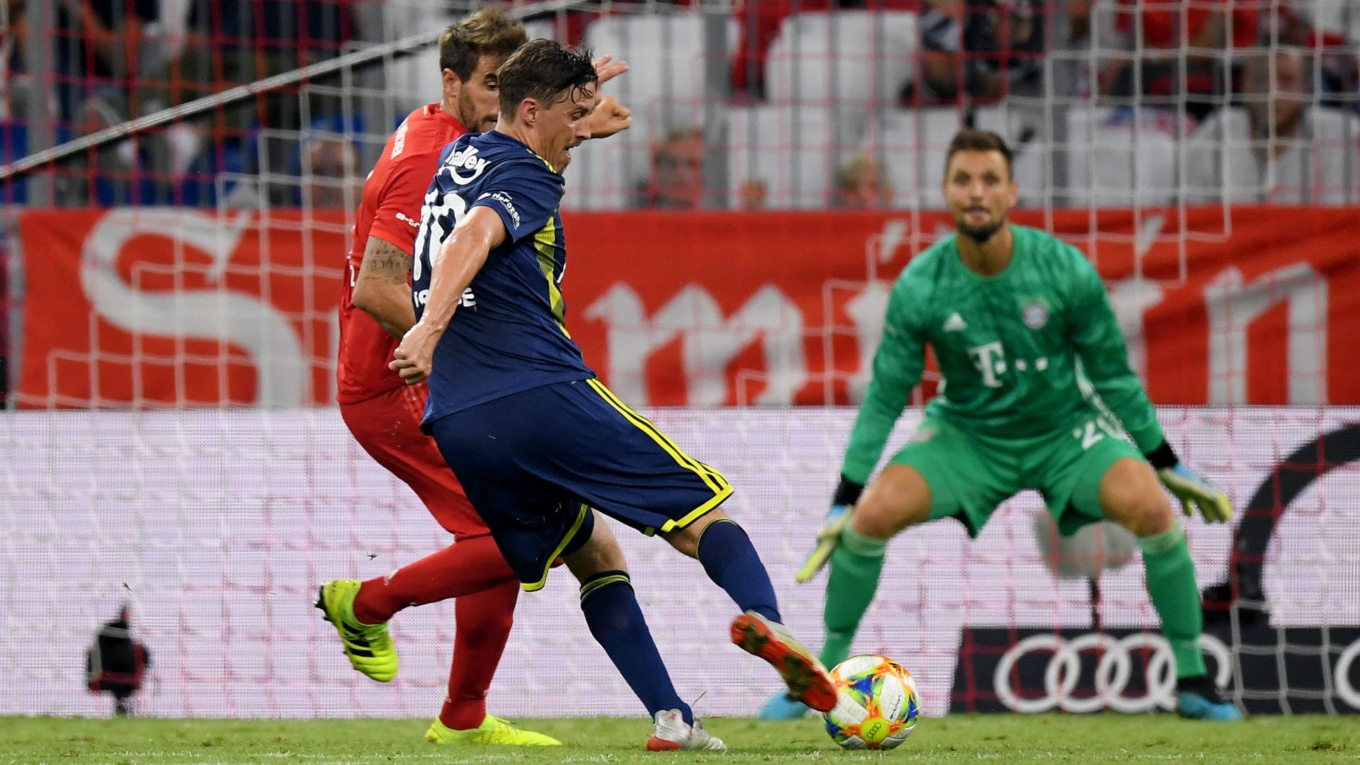 Sven Ulreich Javi Martinez Max Kruse Bayern Munchen Fenerbahce Audi Cup 2019