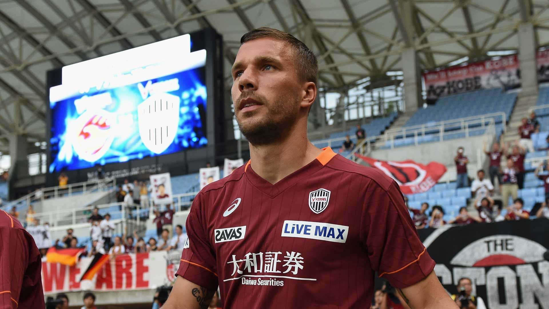 2017-07-29-kobe-lukas podolski