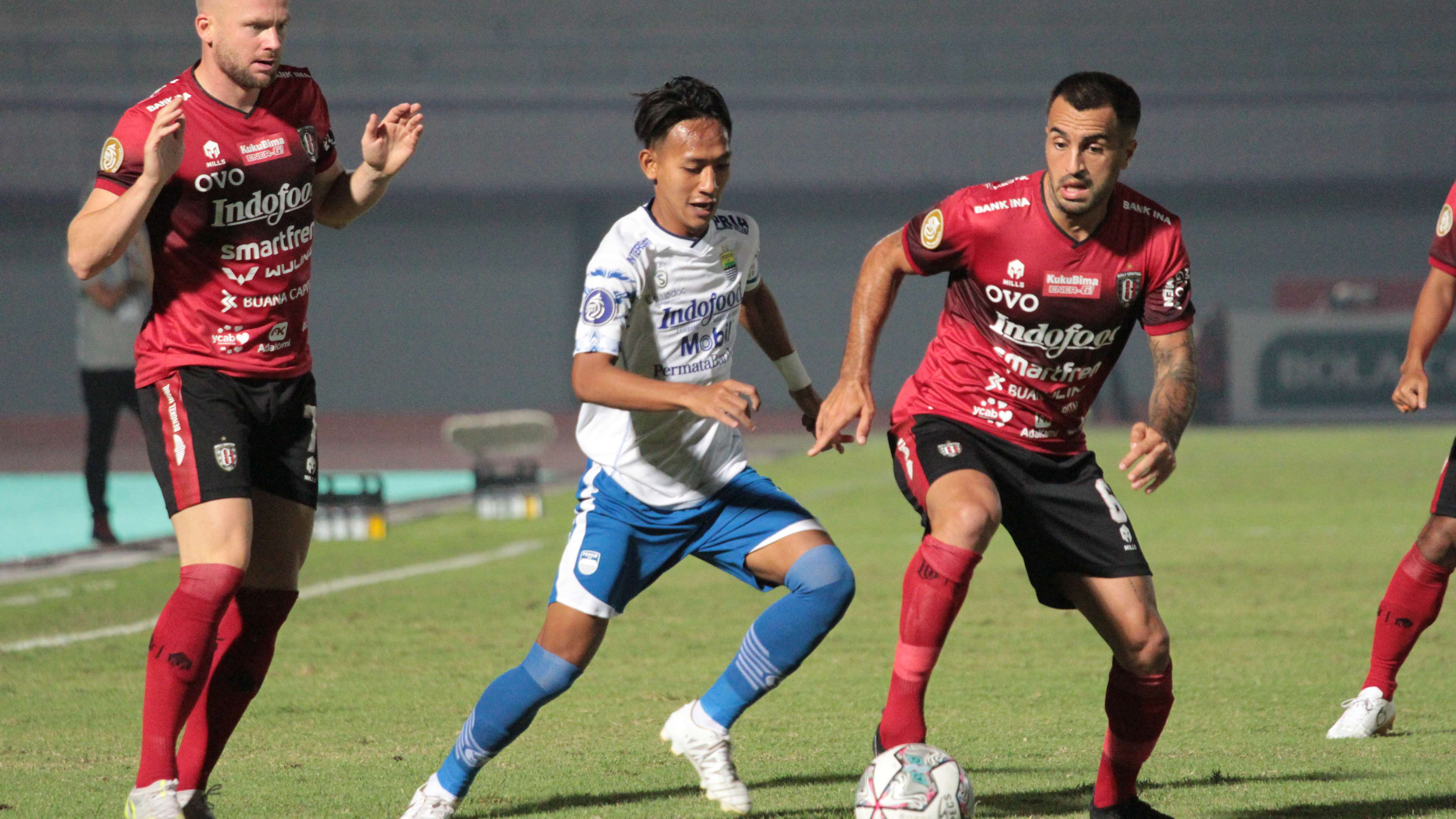 Bali United vs Persib Bandung