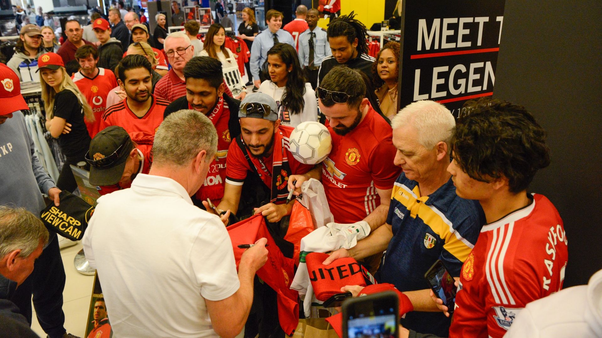 9d3acb21e9c9f798b3c4a77168f9d30ba90b2ede