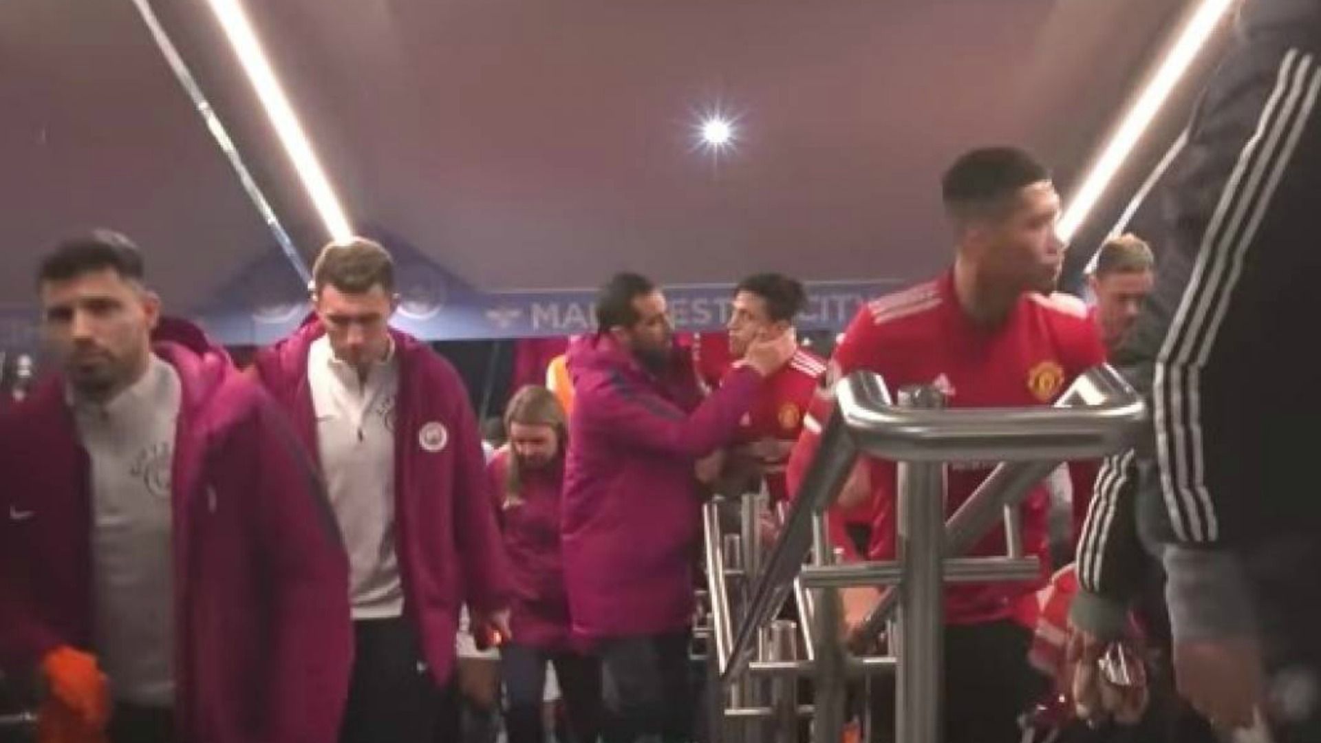 Alexis Sánchez - Claudio Bravo CAPTURA